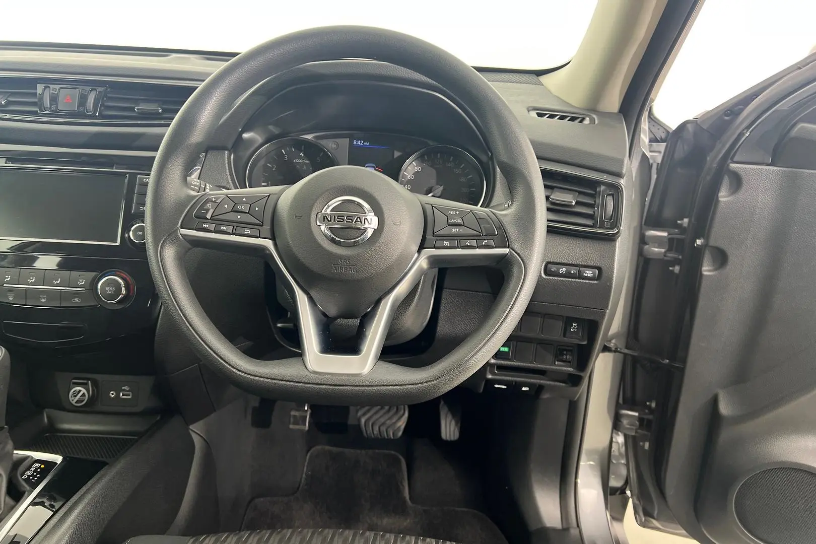 2021 Nissan X-TRAIL Gallery Image 18