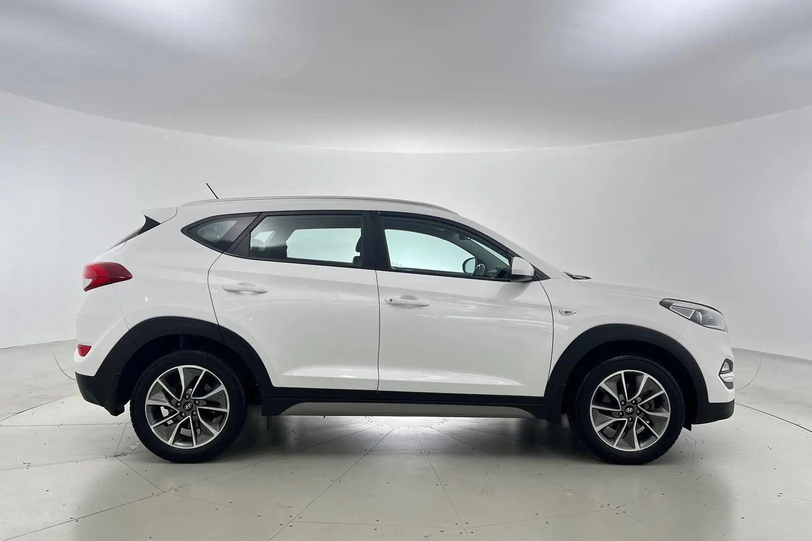 2017 Hyundai Tucson Gallery Image 5