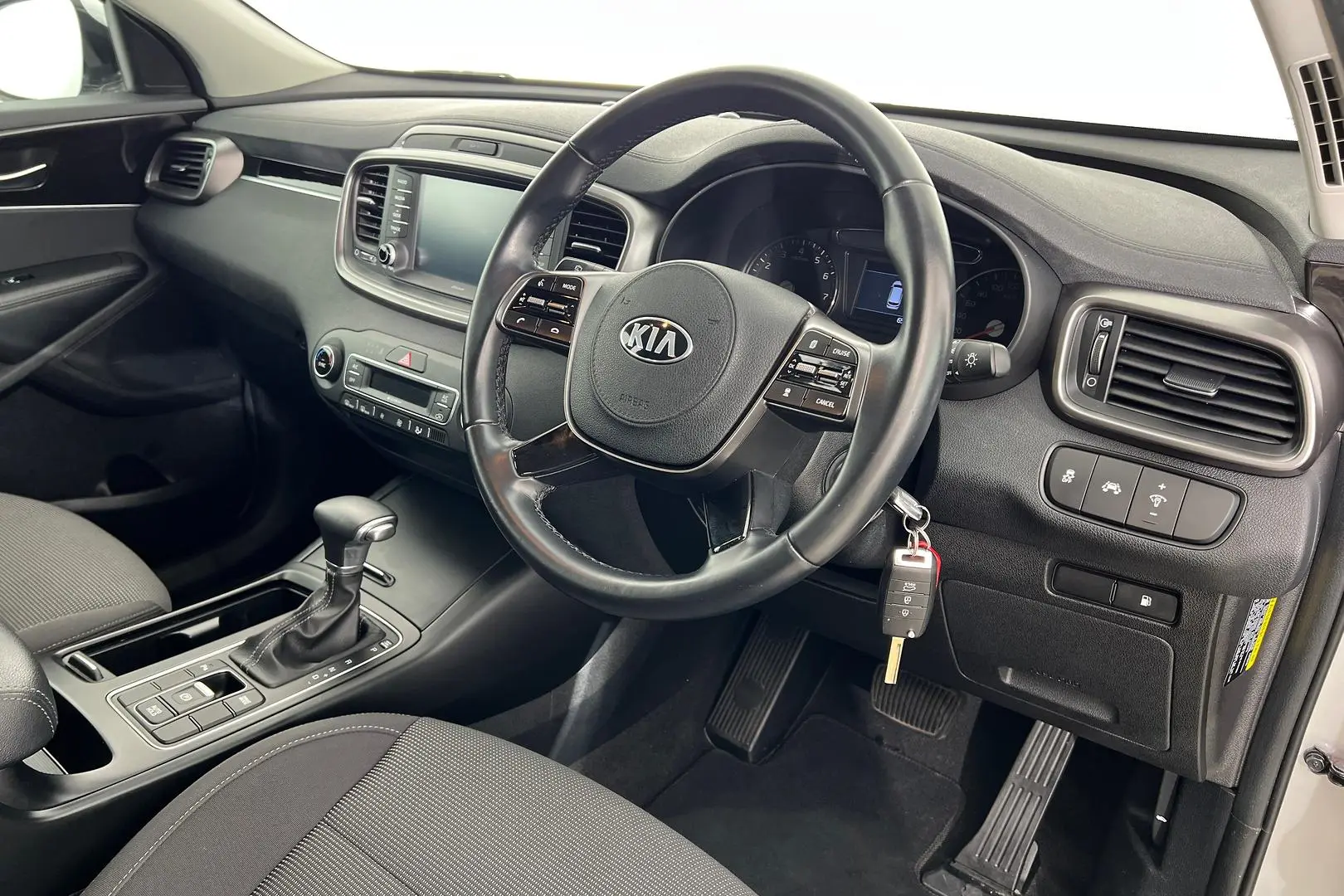 2019 Kia Sorento Gallery Image 2