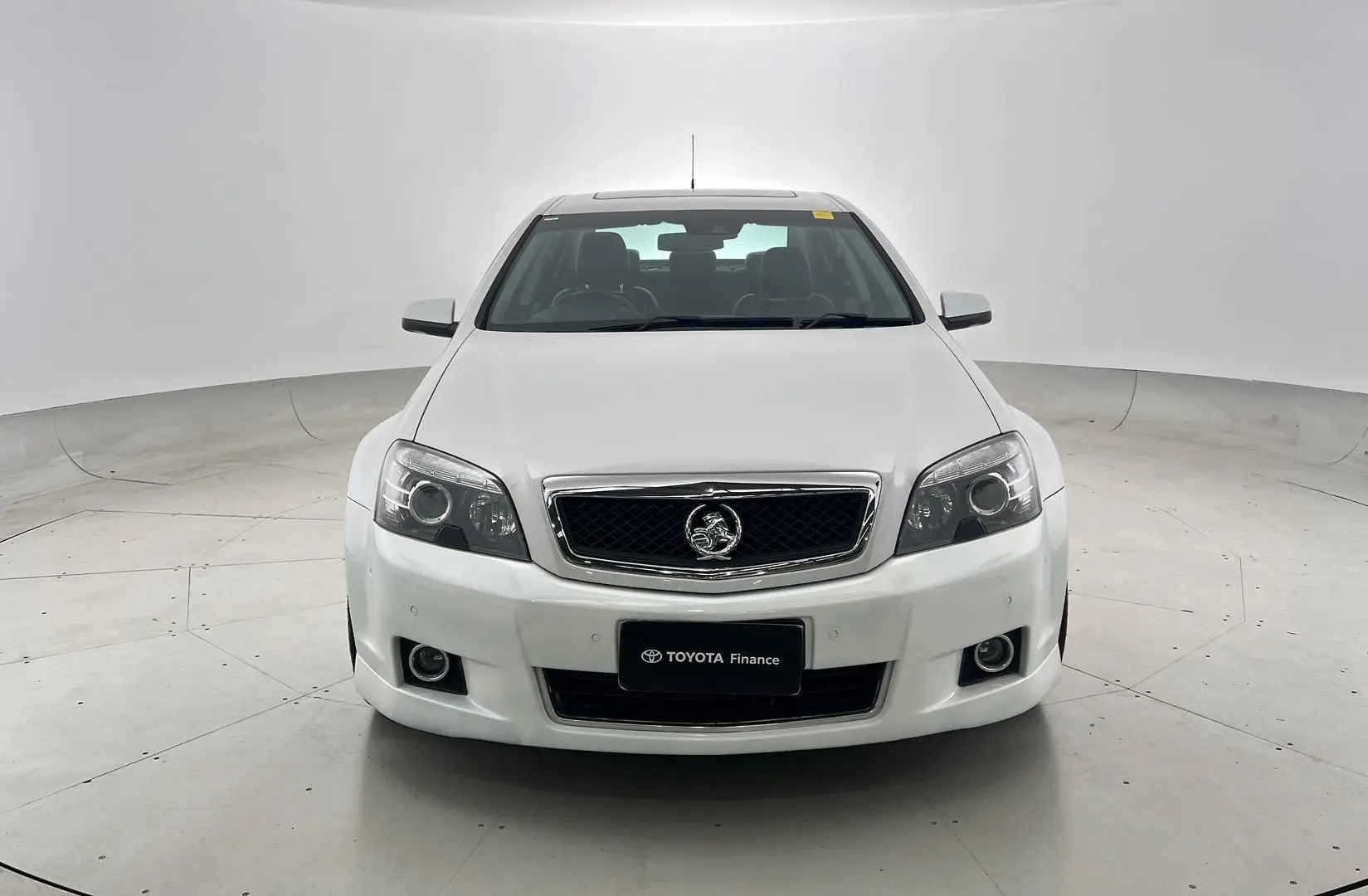 2016 Holden Caprice Gallery Image 10
