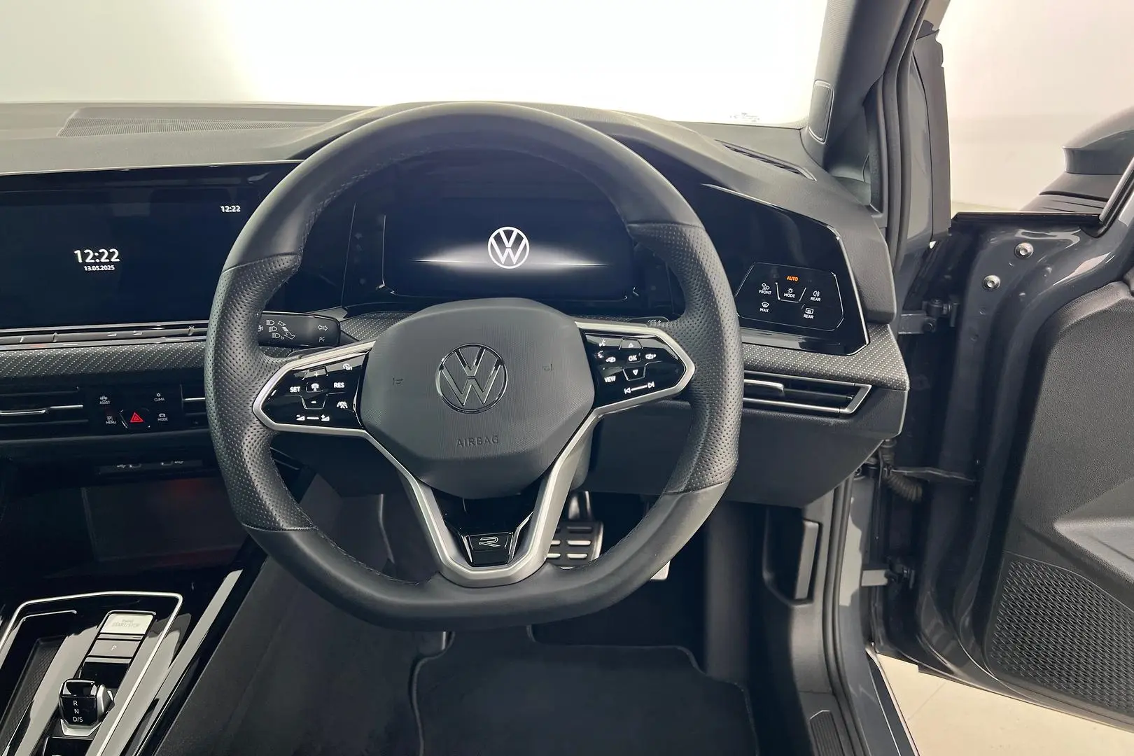 2023 Volkswagen Golf Gallery Image 17