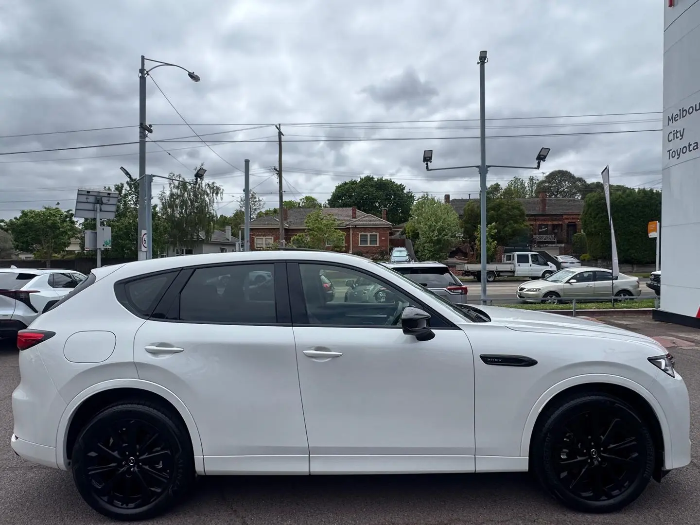 2023 Mazda CX-60 Gallery Image 3