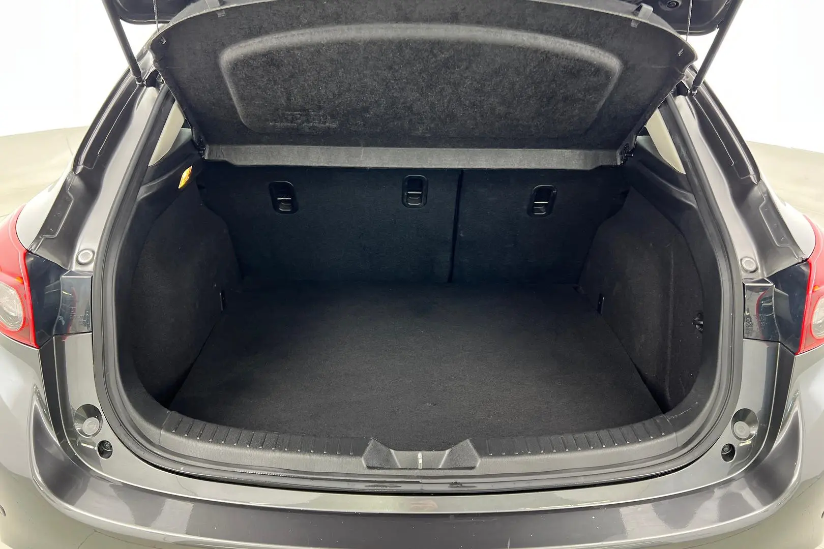 2017 Mazda 3 Gallery Image 16