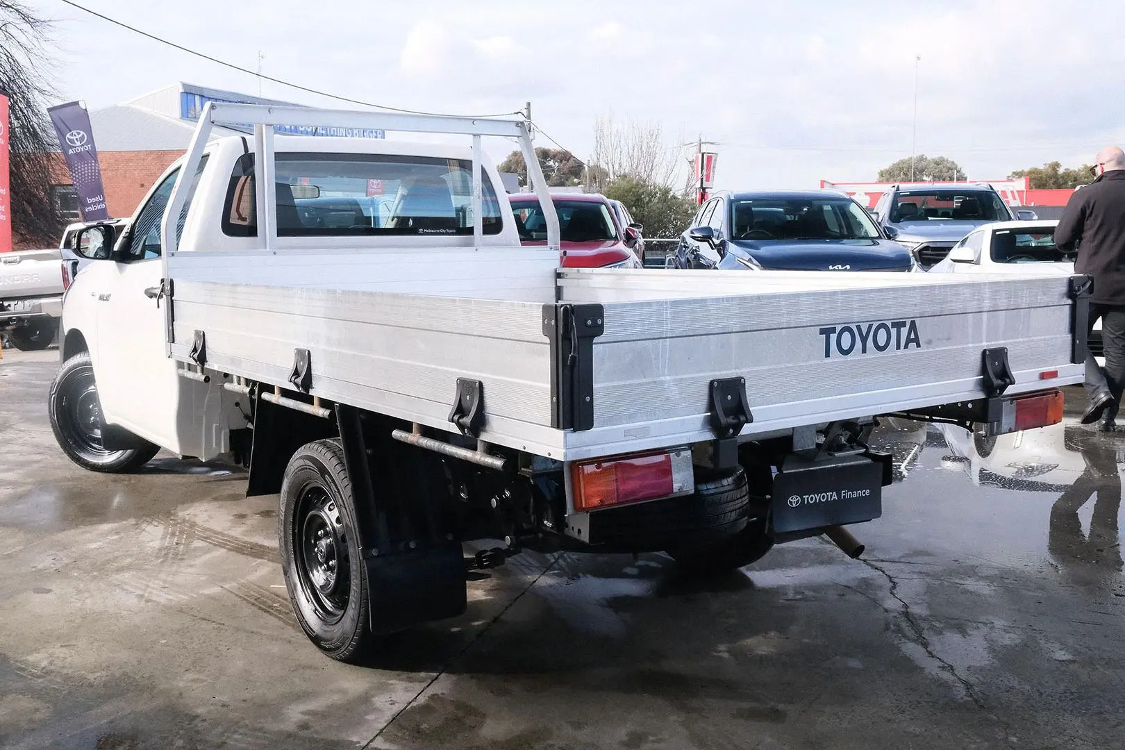 2021 Toyota Hilux Gallery Image 2