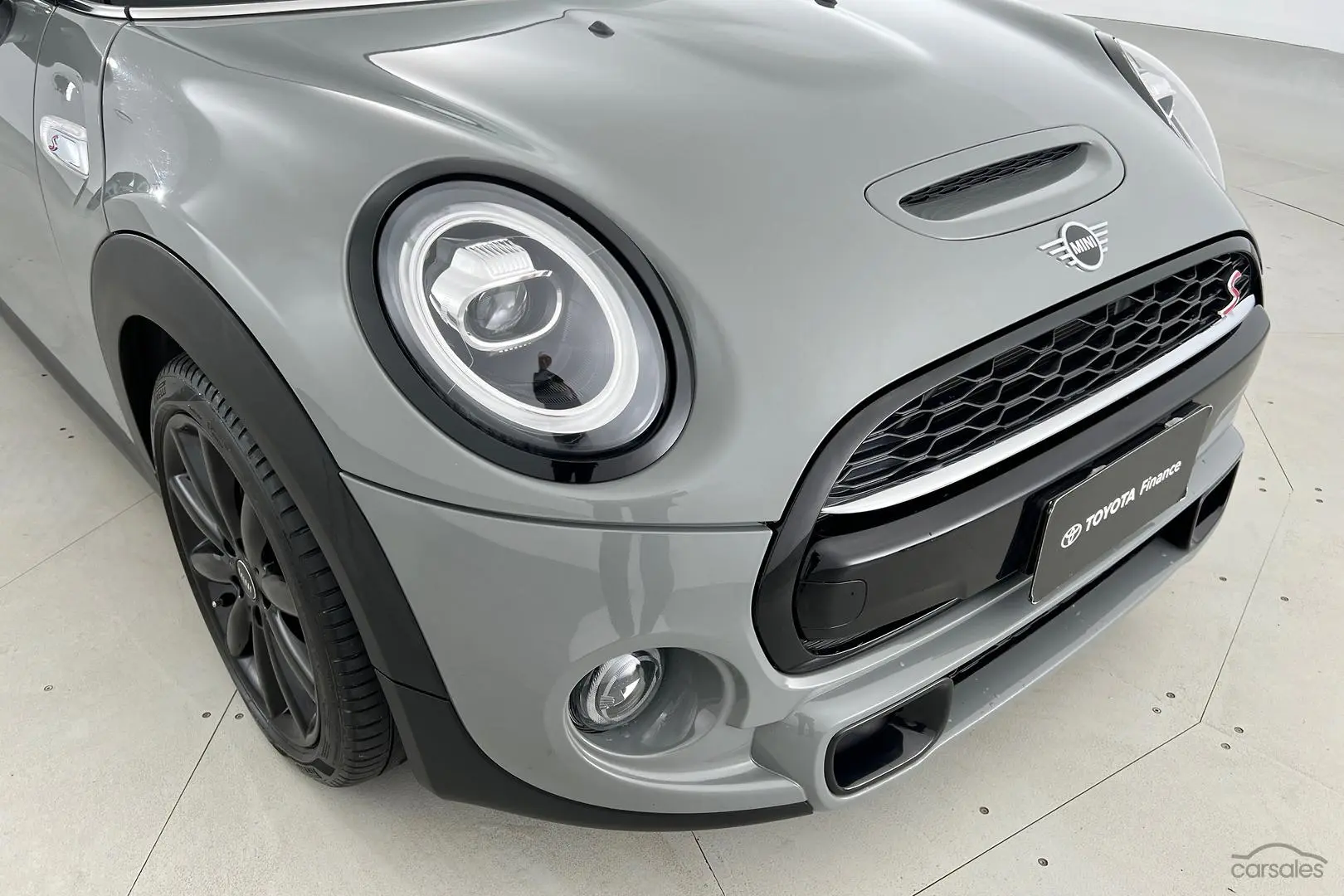 2020 MINI Hatch Image 10