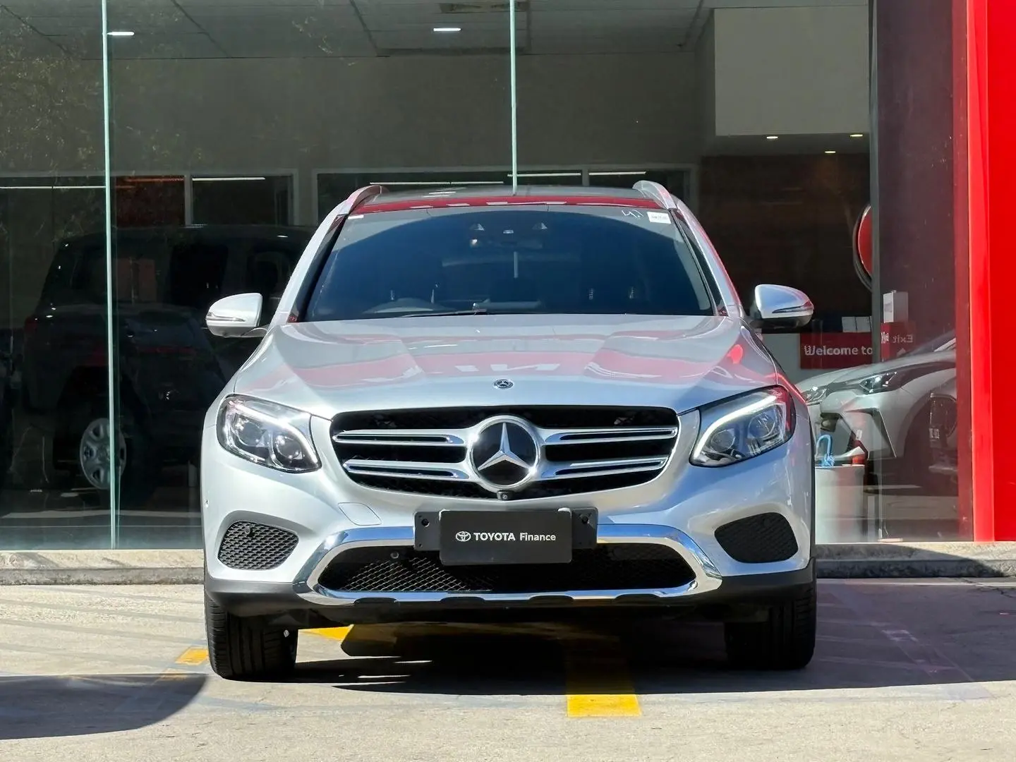 2019 Mercedes-Benz GLC-Class Gallery Image 8