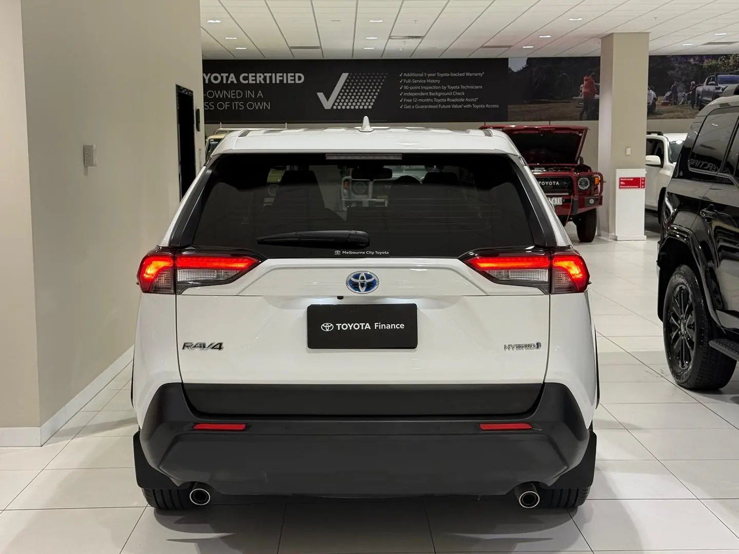 2021 Toyota RAV4 Gallery Image 9