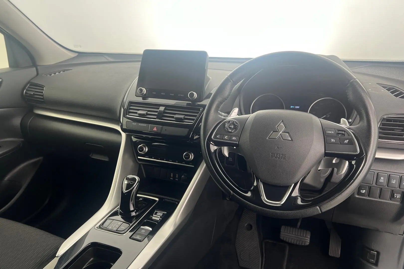 2023 Mitsubishi Eclipse Cross Gallery Image 11