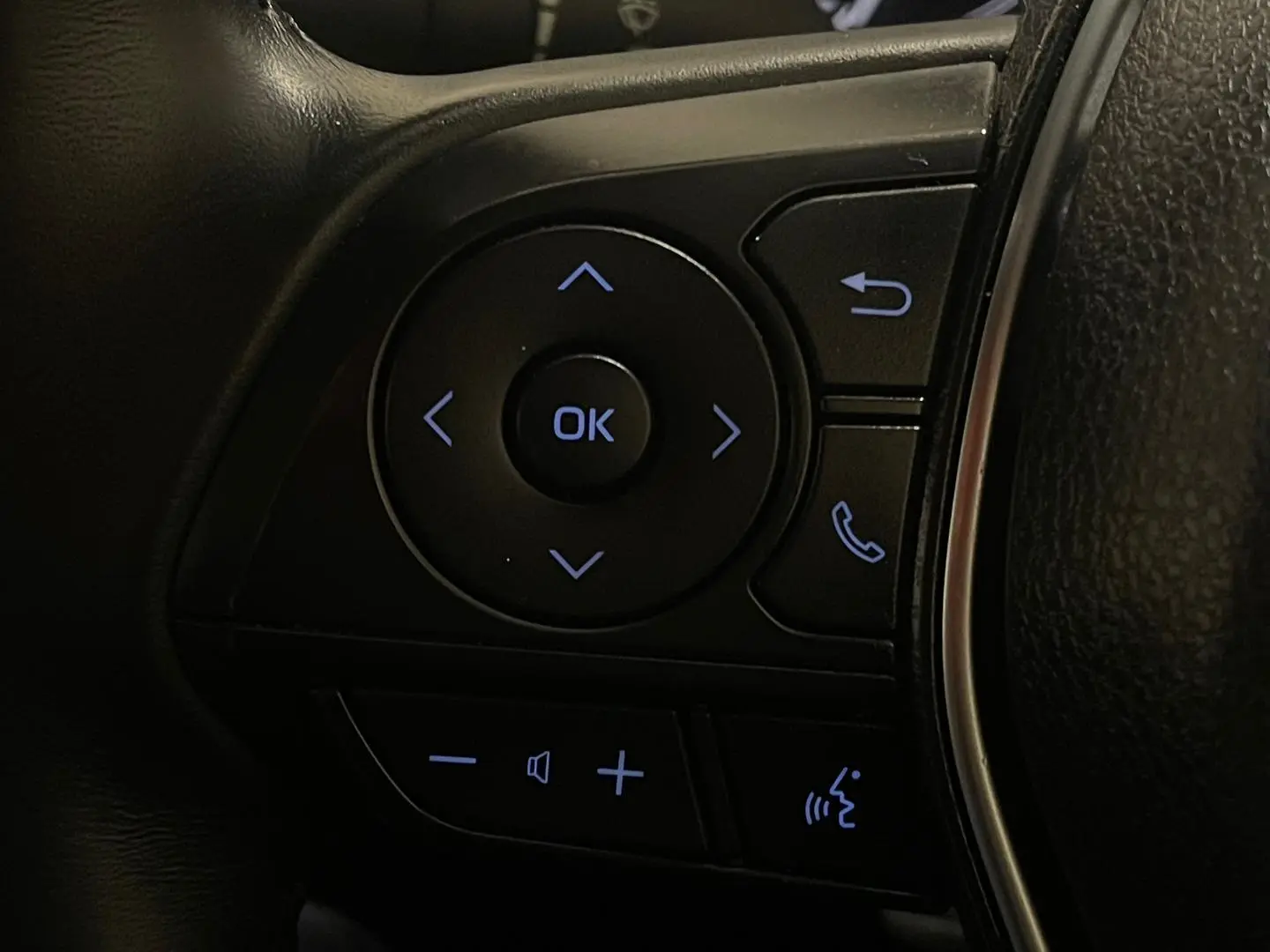 2021 Toyota Camry Gallery Image 22