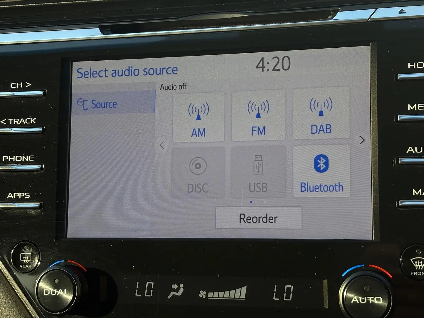 2019 Toyota Camry Gallery Image 16