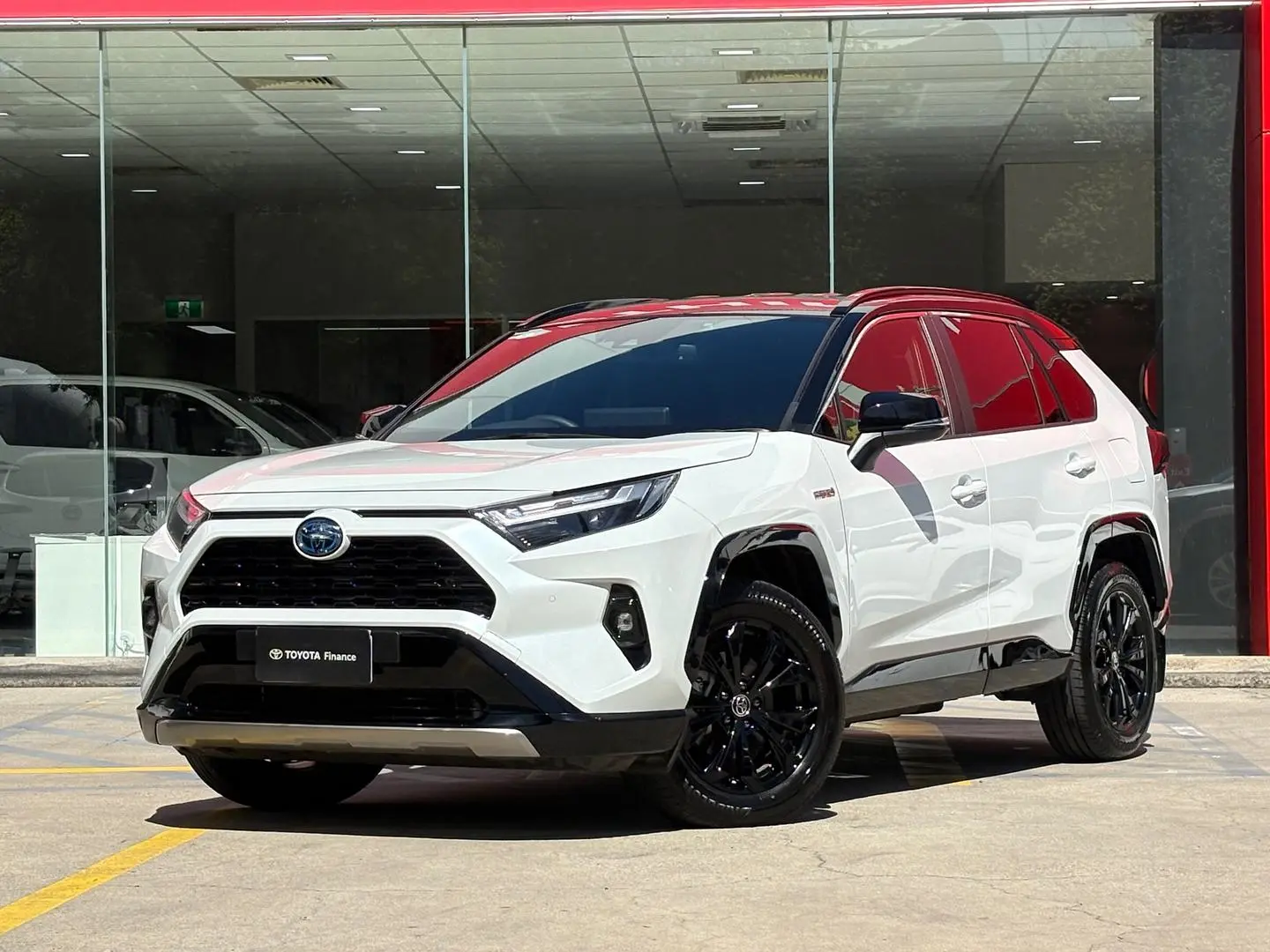 2024 Toyota RAV4 Gallery Image 4