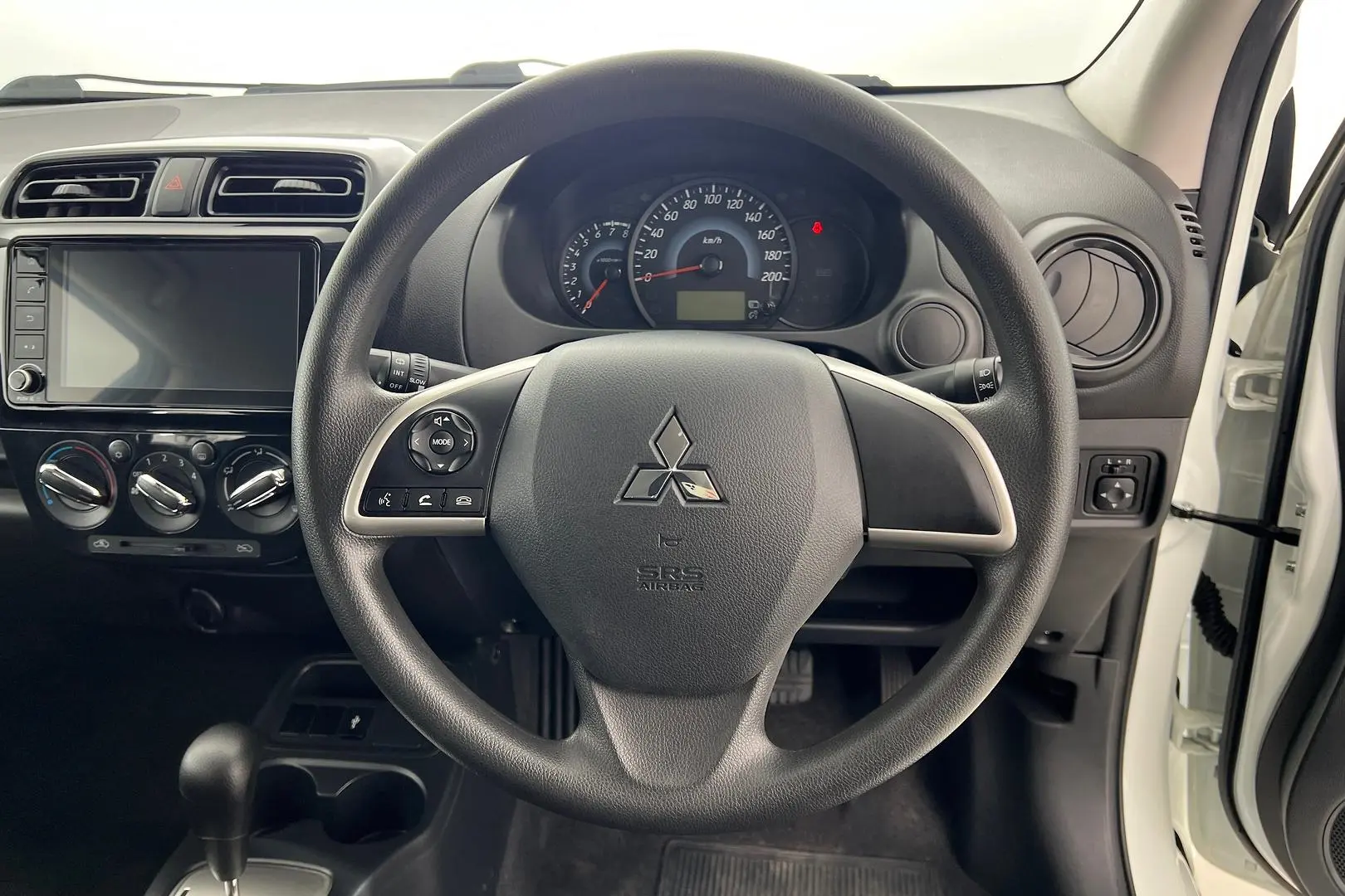 2020 Mitsubishi Mirage Gallery Image 15