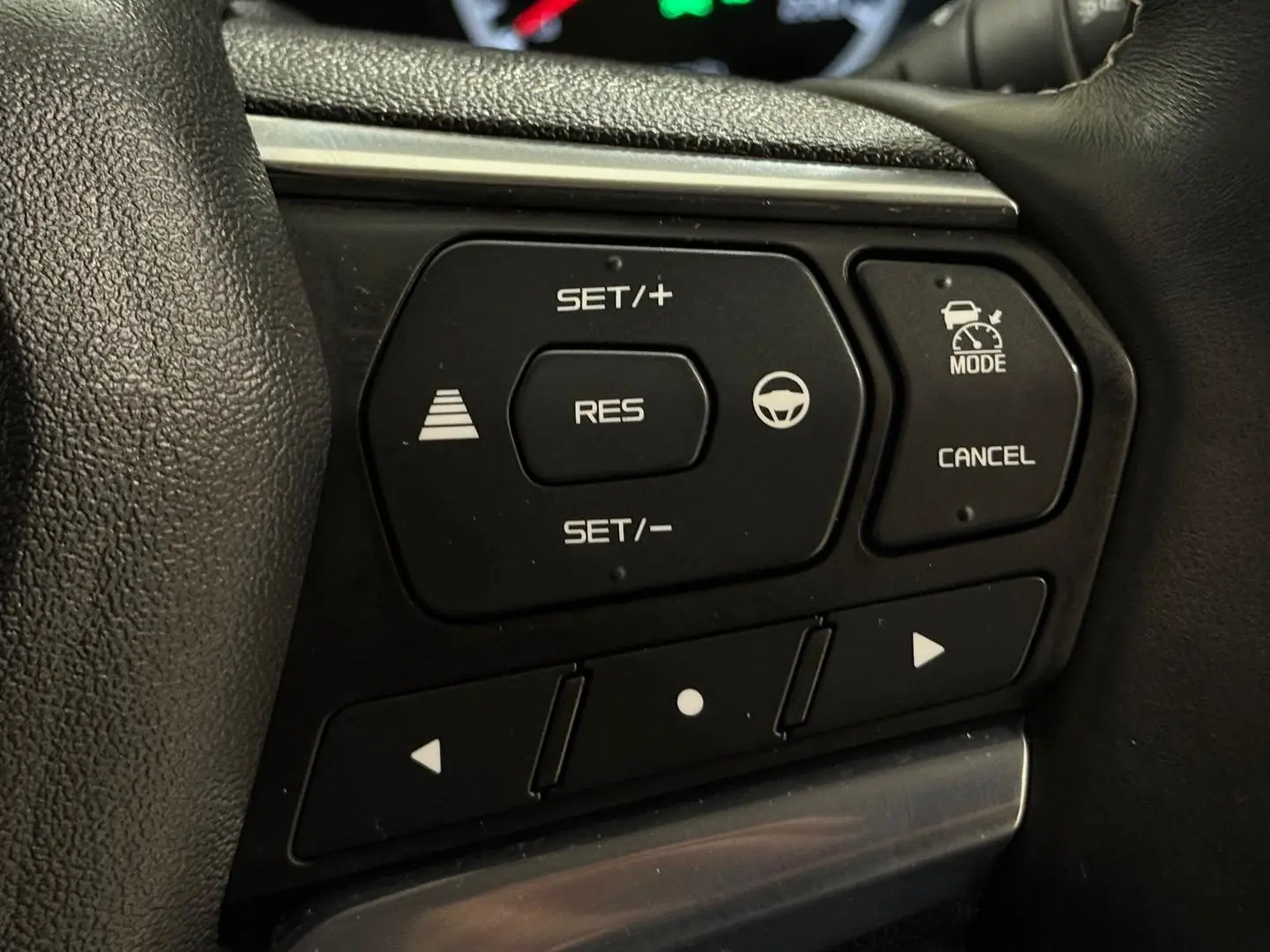 2022 Isuzu D-MAX Gallery Image 24