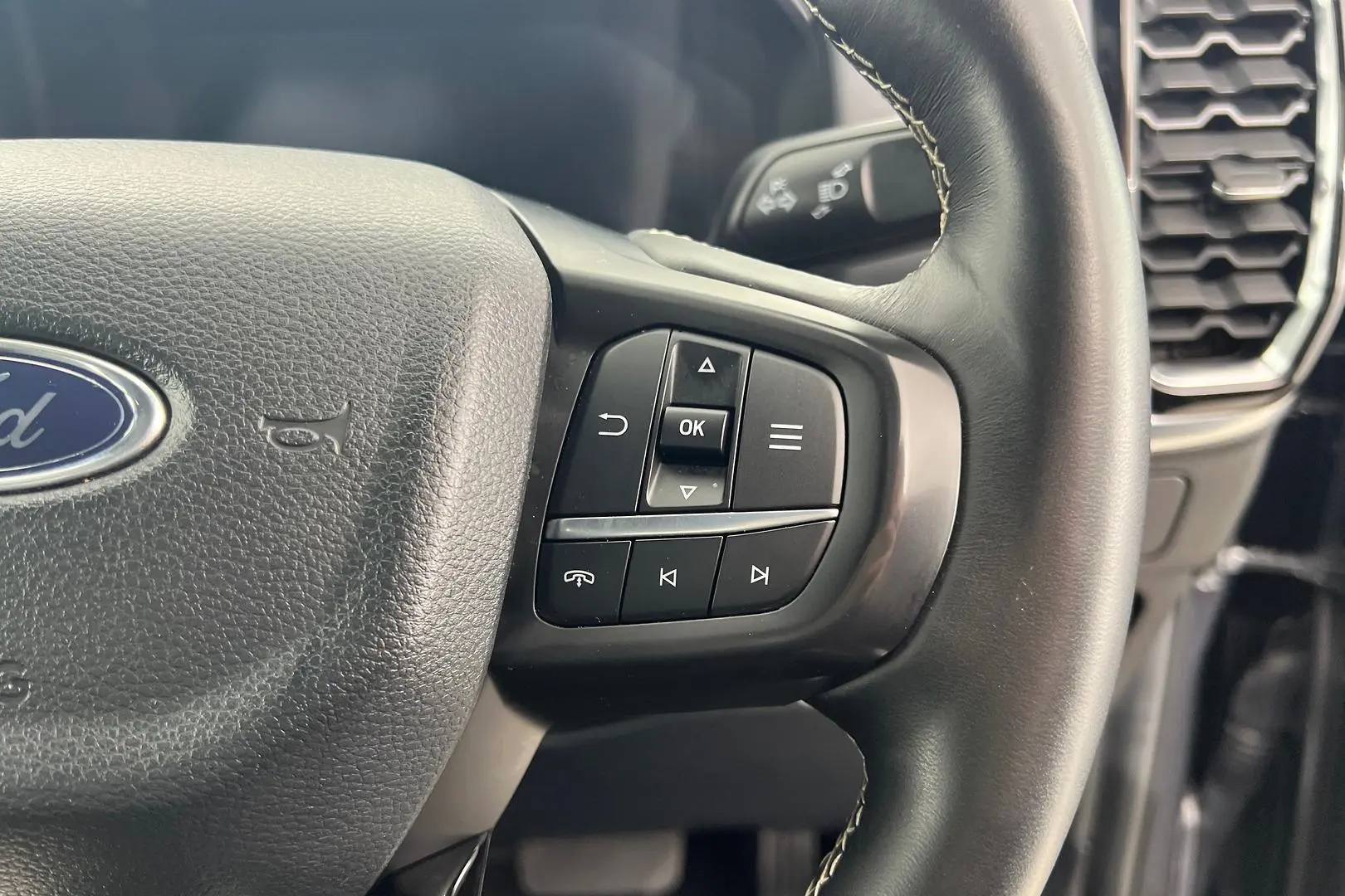 2024 Ford Ranger Gallery Image 19