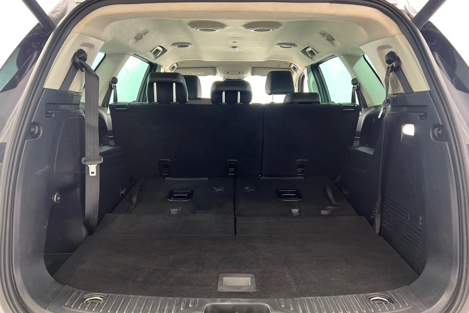 2020 Ford Everest Gallery Image 21