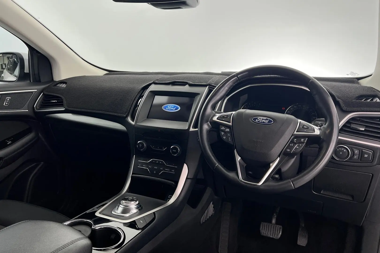 2019 Ford Endura Gallery Image 11