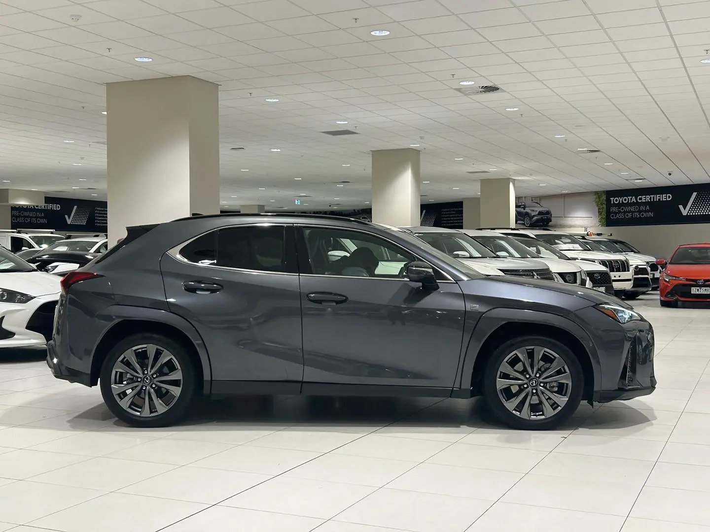 2023 Lexus UX Gallery Image 2