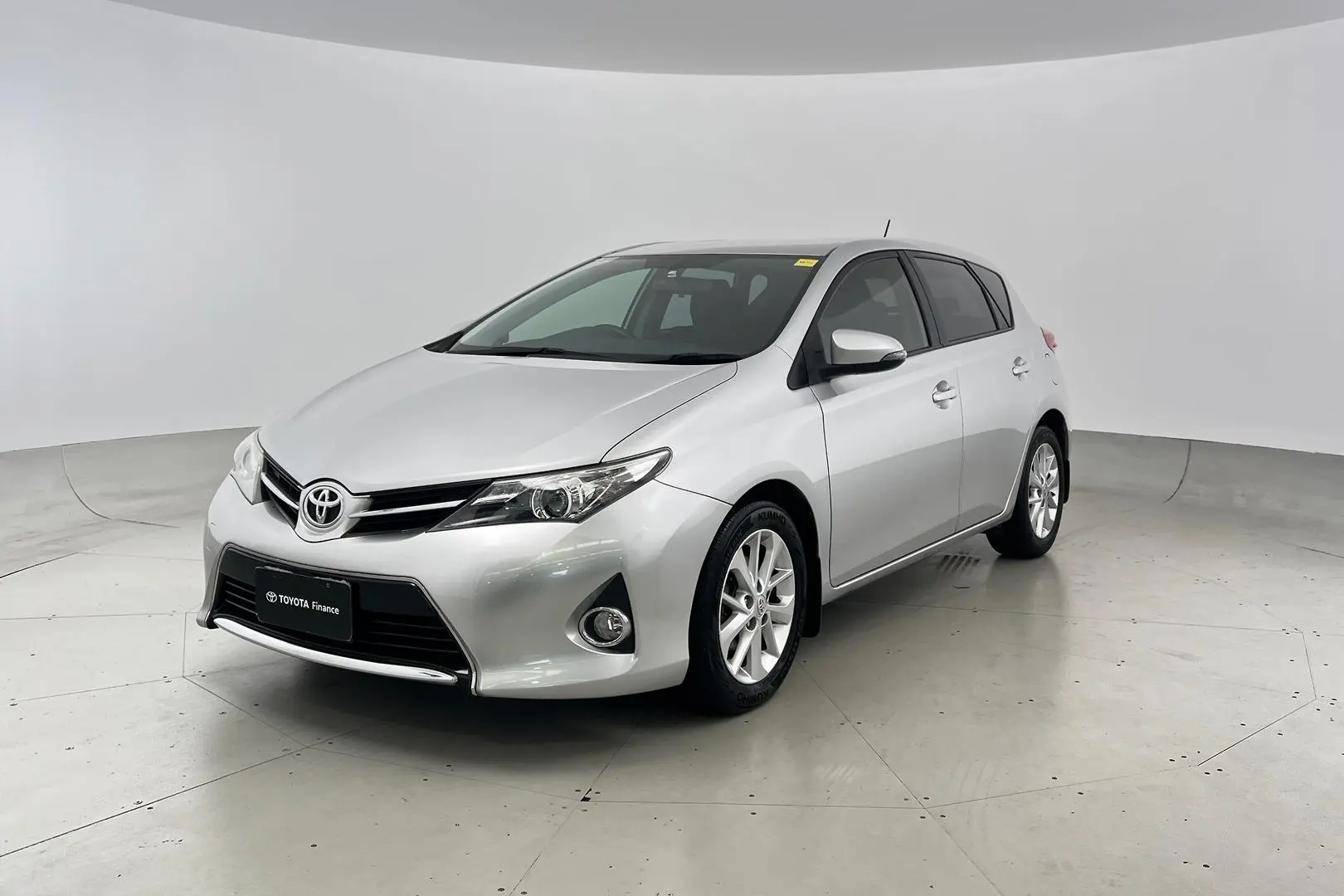 2014 Toyota Corolla Gallery Image 9