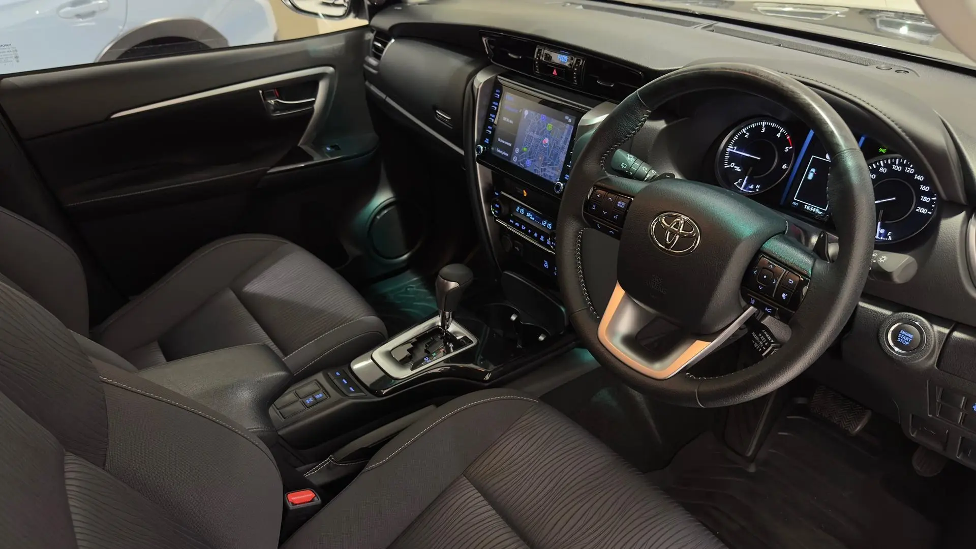 2025 Toyota Fortuner Gallery Image 11