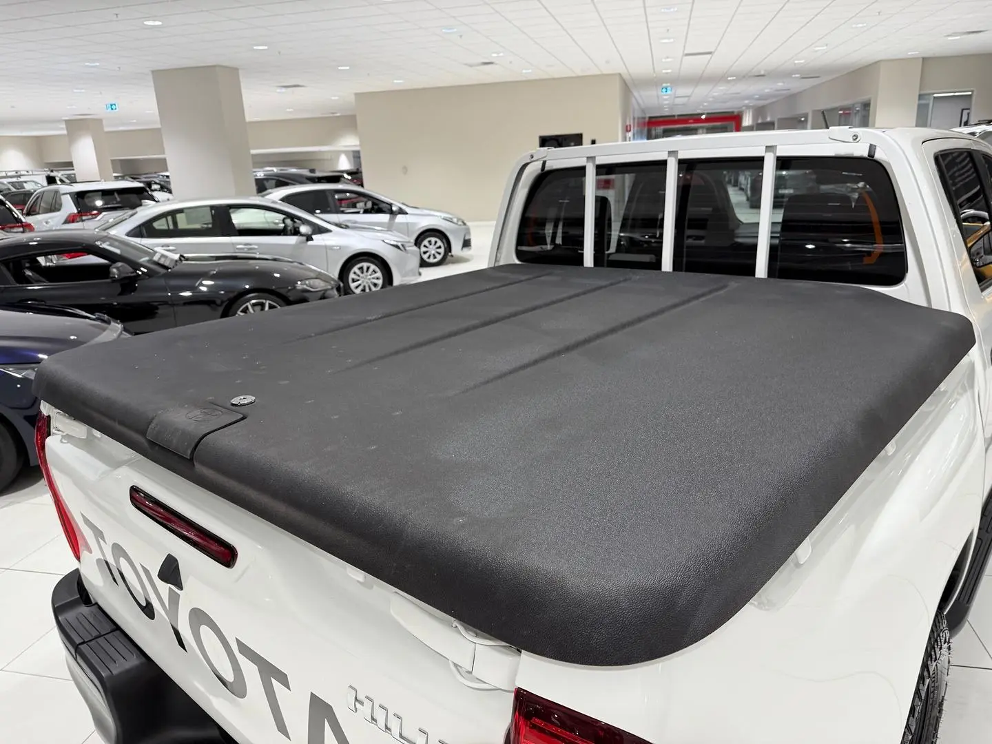 2020 Toyota Hilux Gallery Image 13