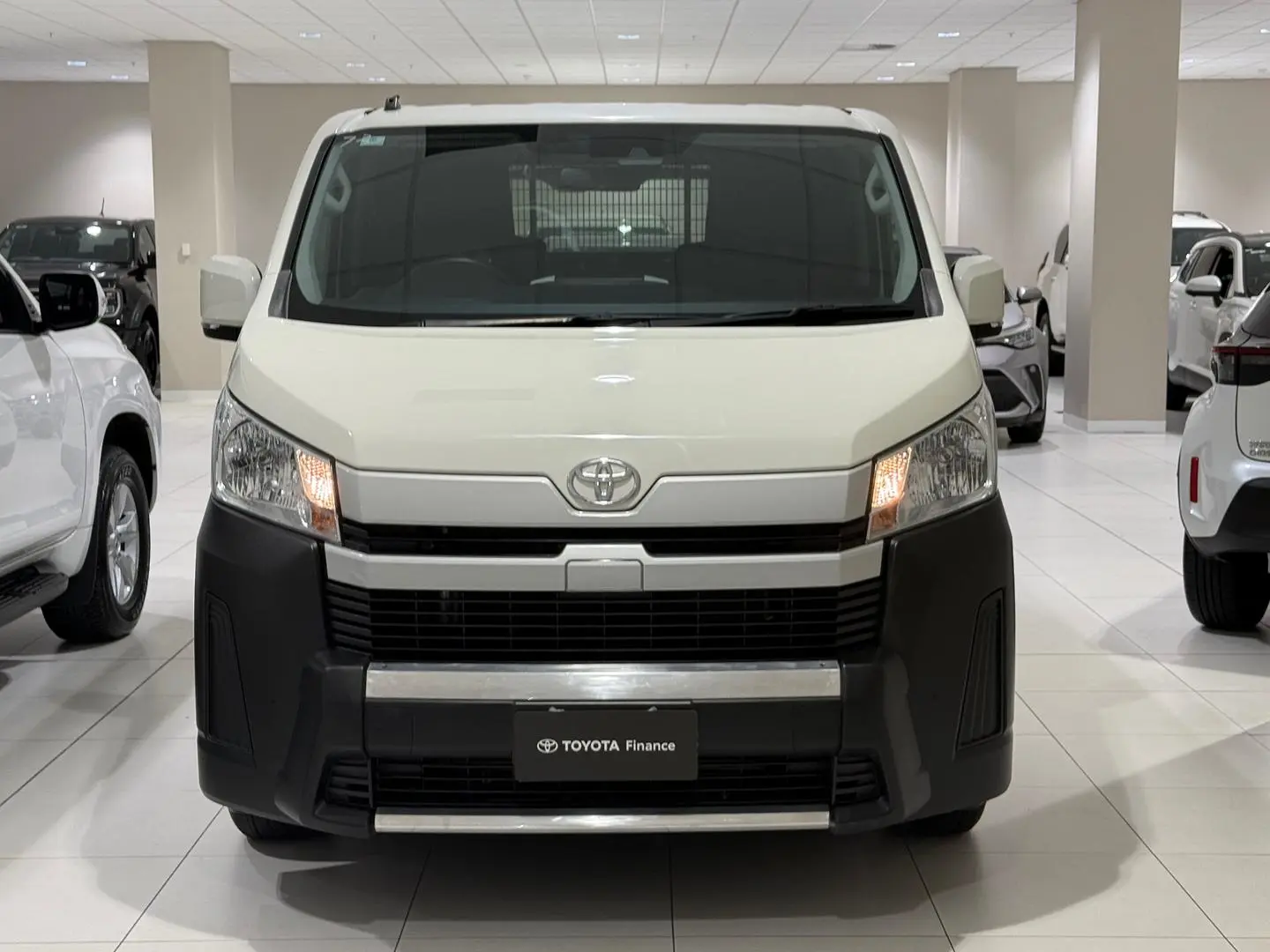 2020 Toyota Hiace Gallery Image 4