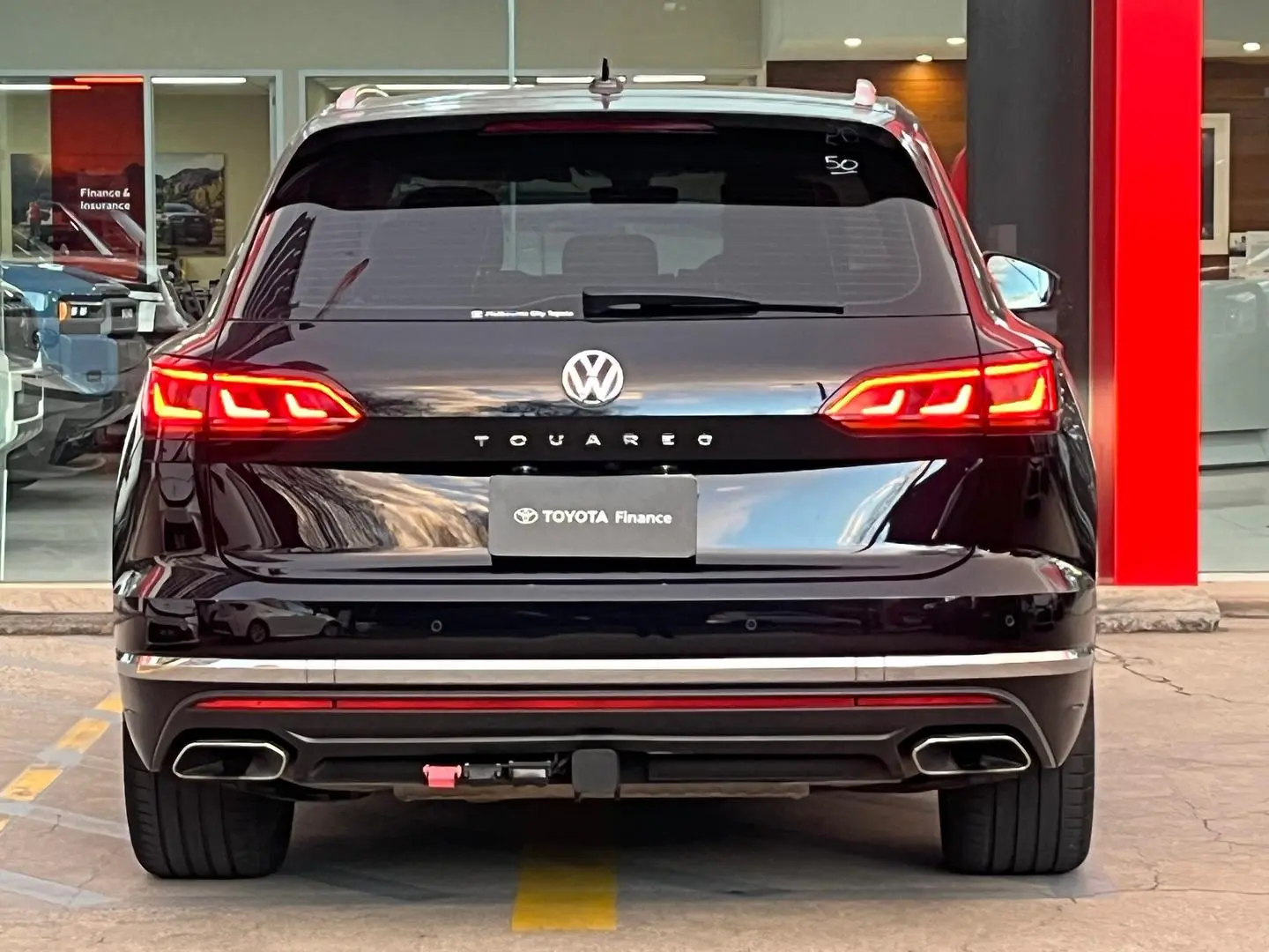 2020 Volkswagen Touareg Gallery Image 10