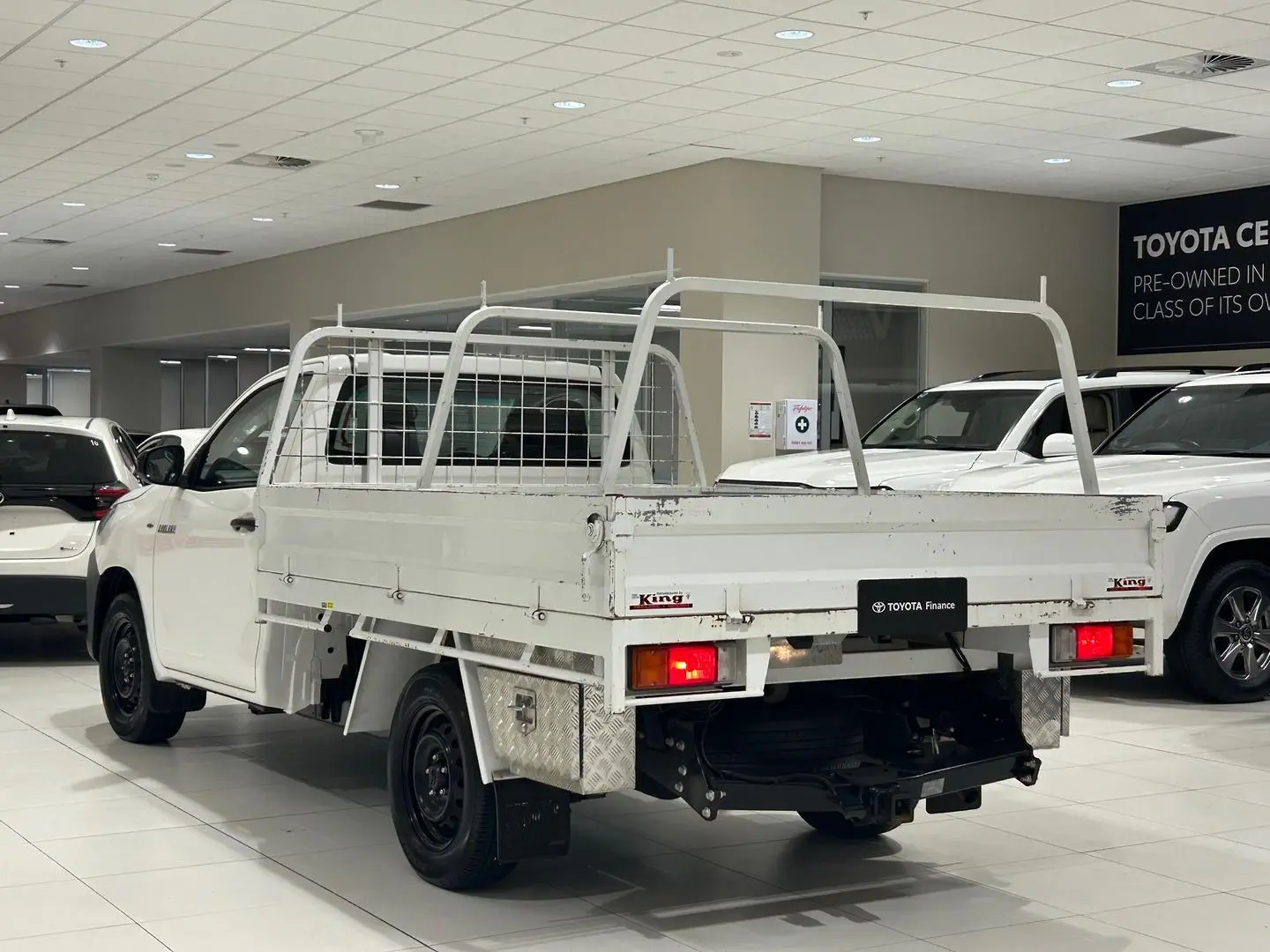 2016 Toyota Hilux Gallery Image 8