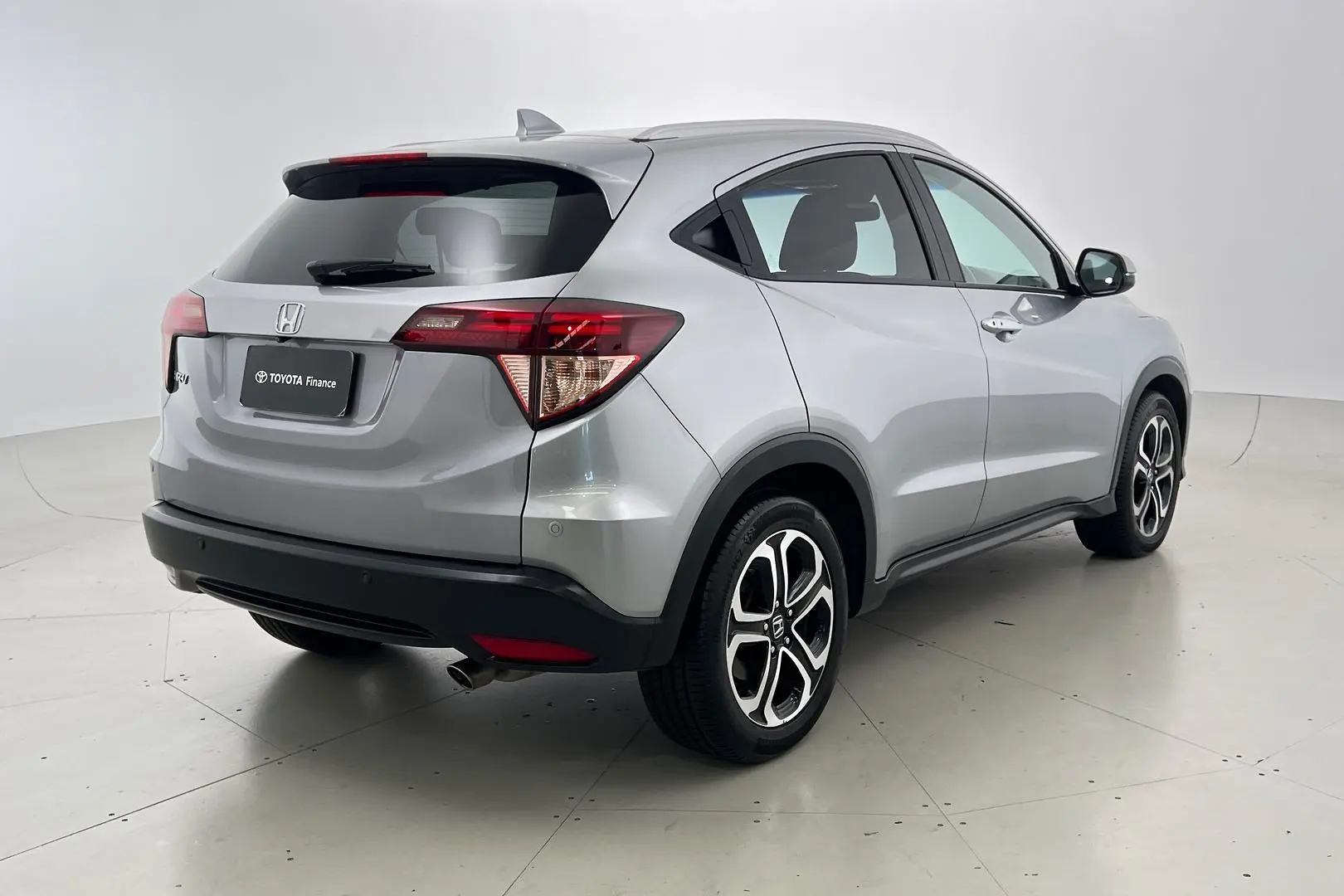 2016 Honda HR-V Gallery Image 4