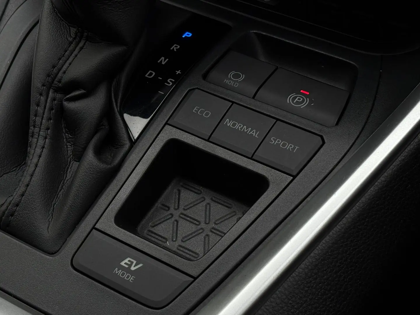 2021 Toyota RAV4 Gallery Image 22