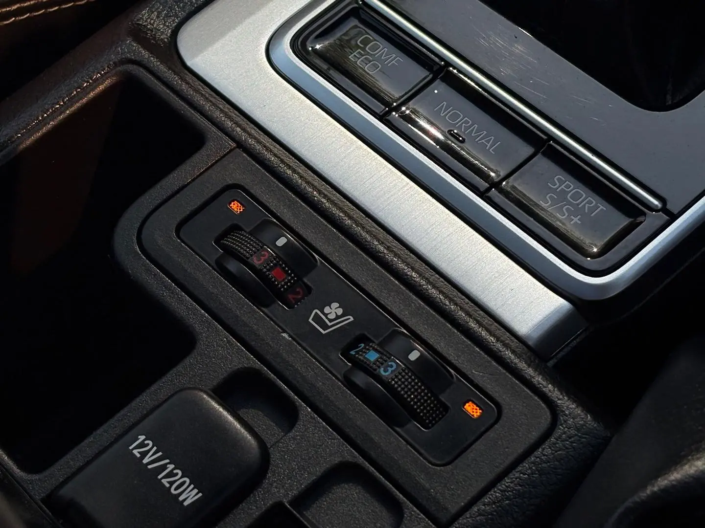 2022 Toyota Landcruiser Prado Gallery Image 27