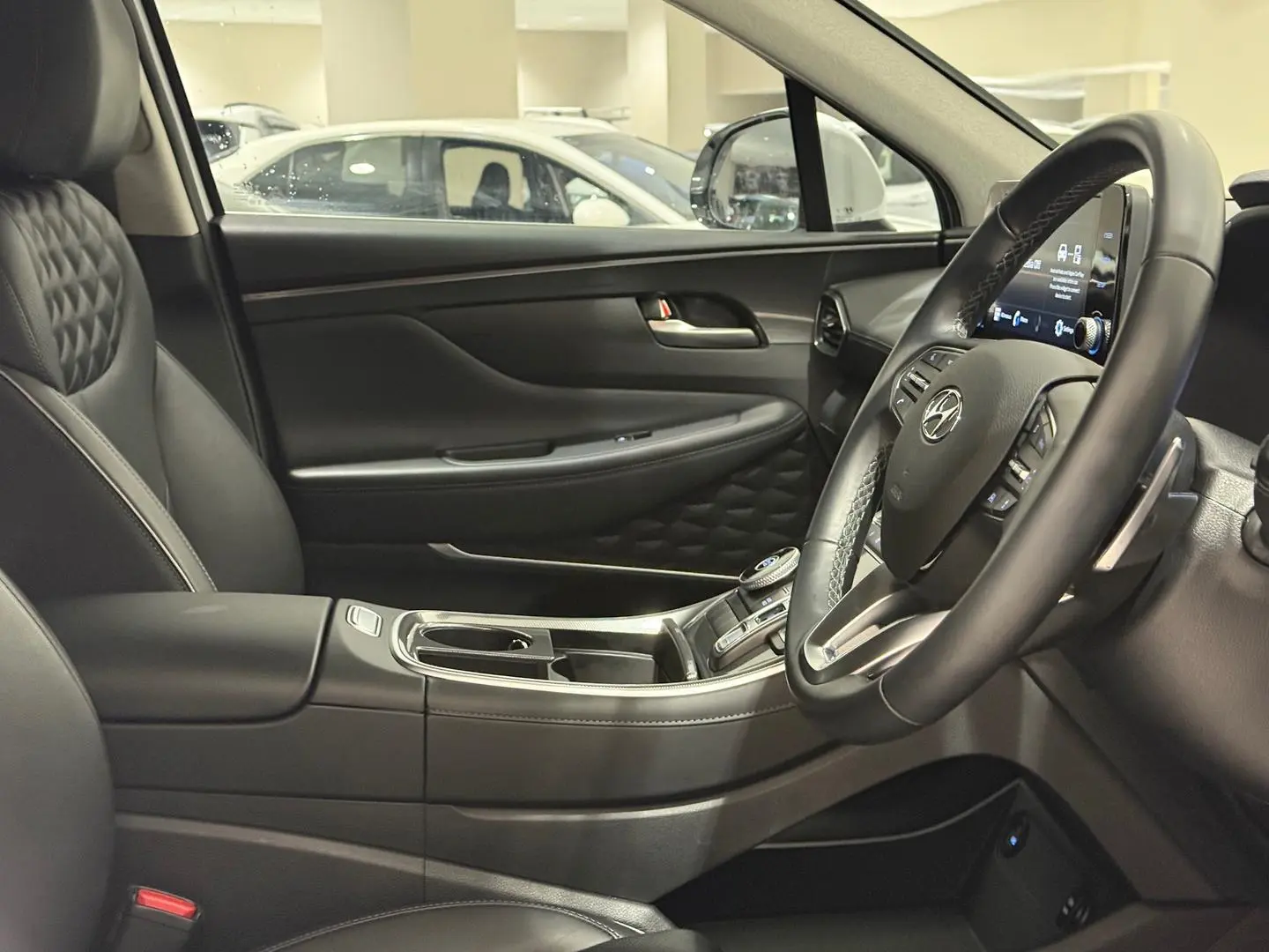 2021 Hyundai Santa Fe Gallery Image 12