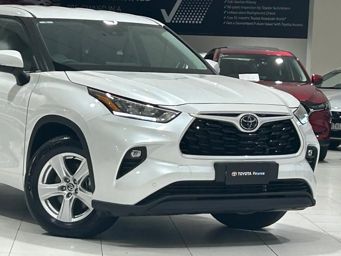 2024 Toyota Kluger Gallery Image 3
