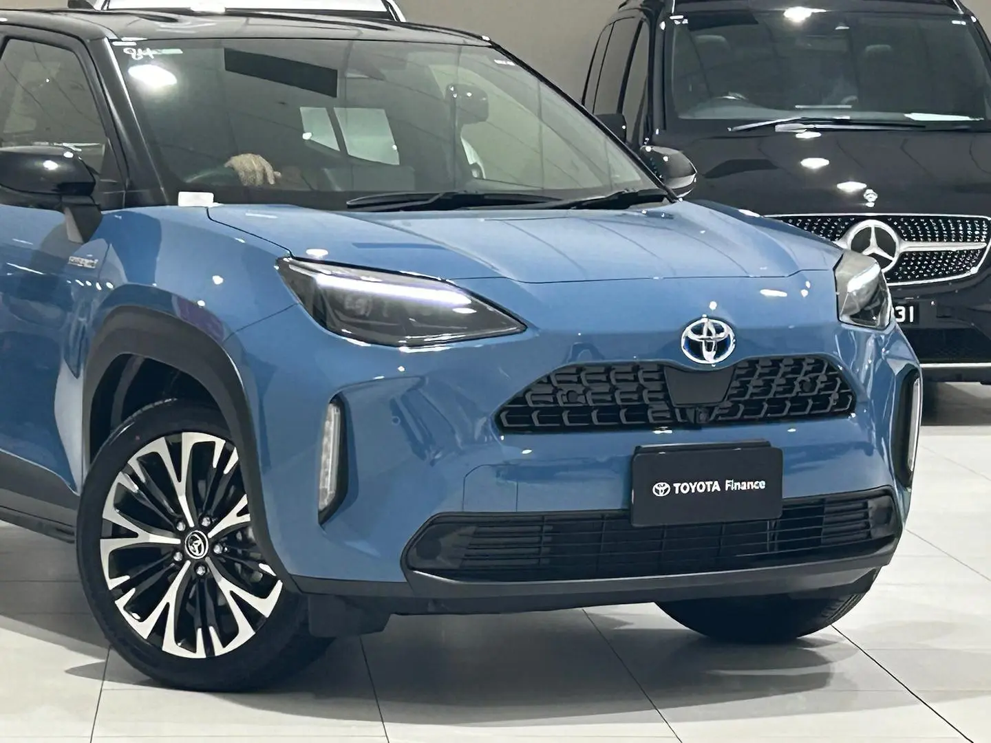 2023 Toyota Yaris Cross Gallery Image 3