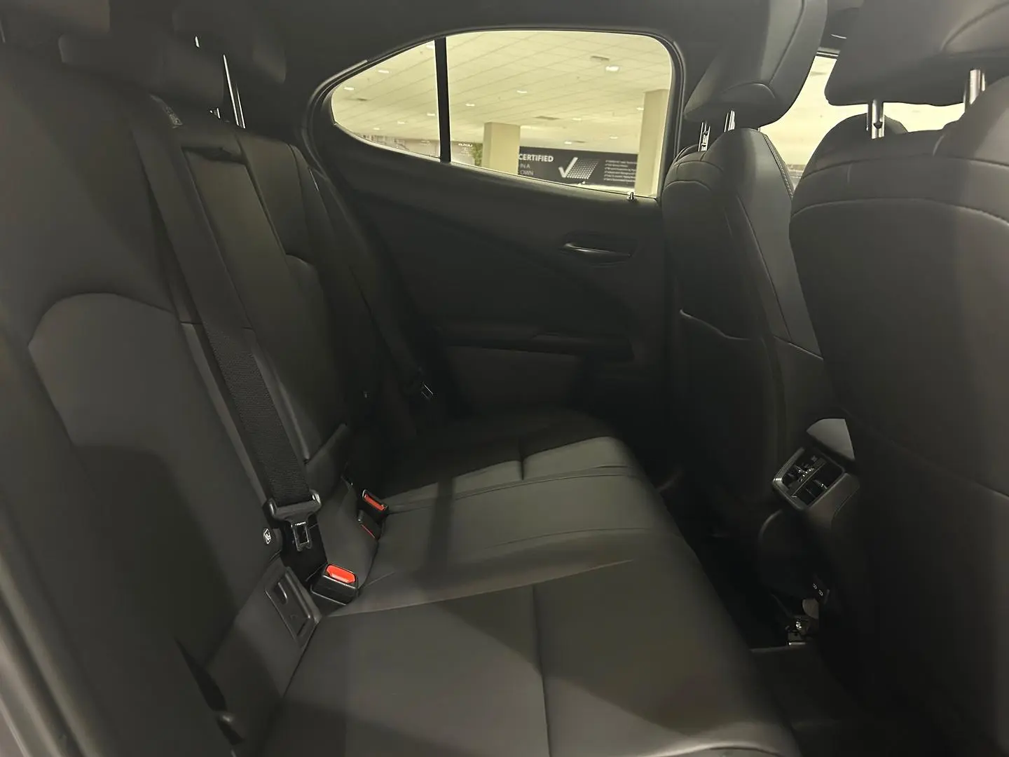 2023 Lexus UX Gallery Image 13