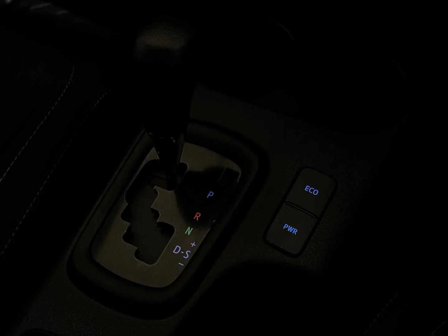 2022 Toyota Hilux Gallery Image 18