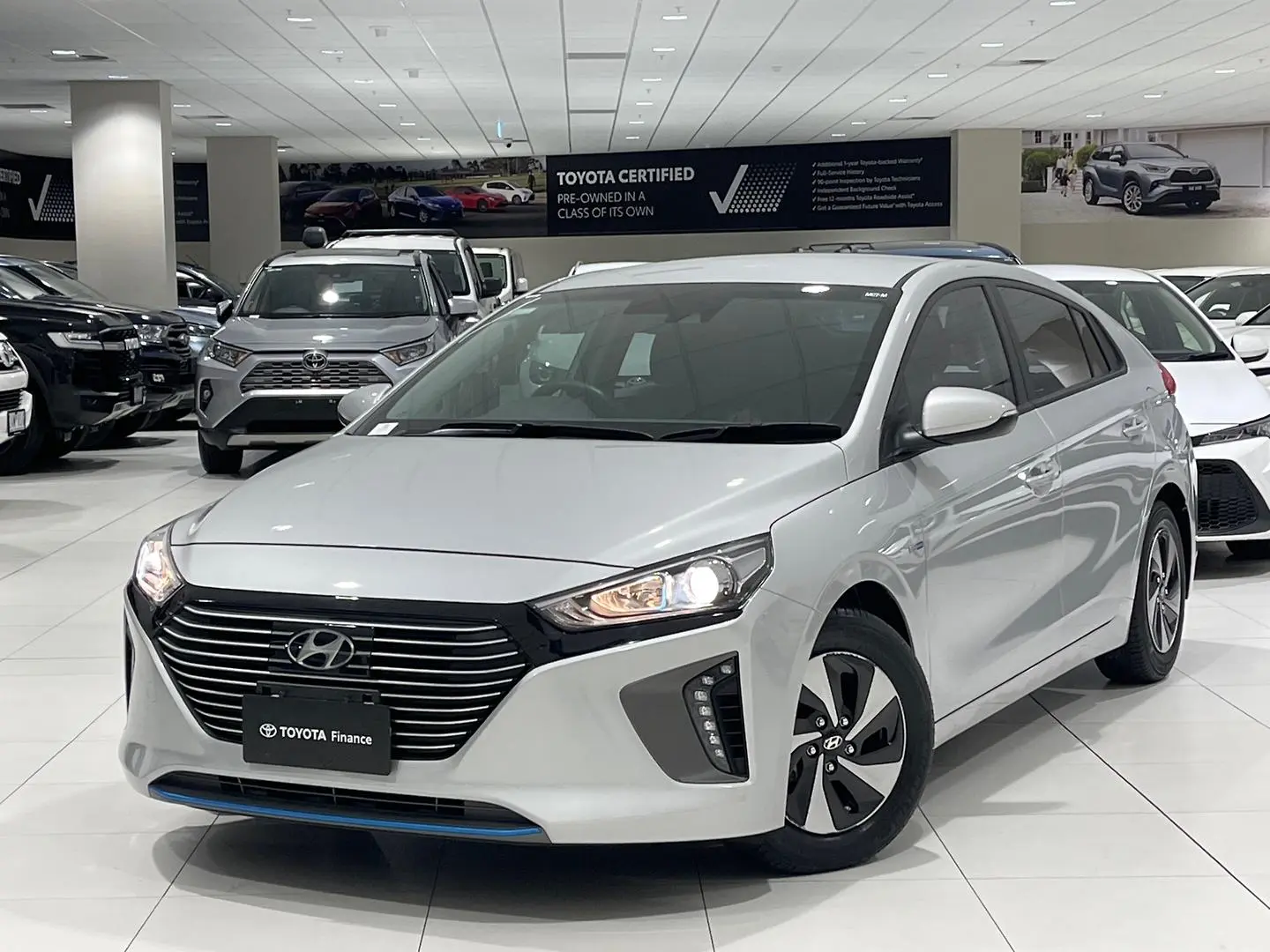 2019 Hyundai IONIQ Image 5