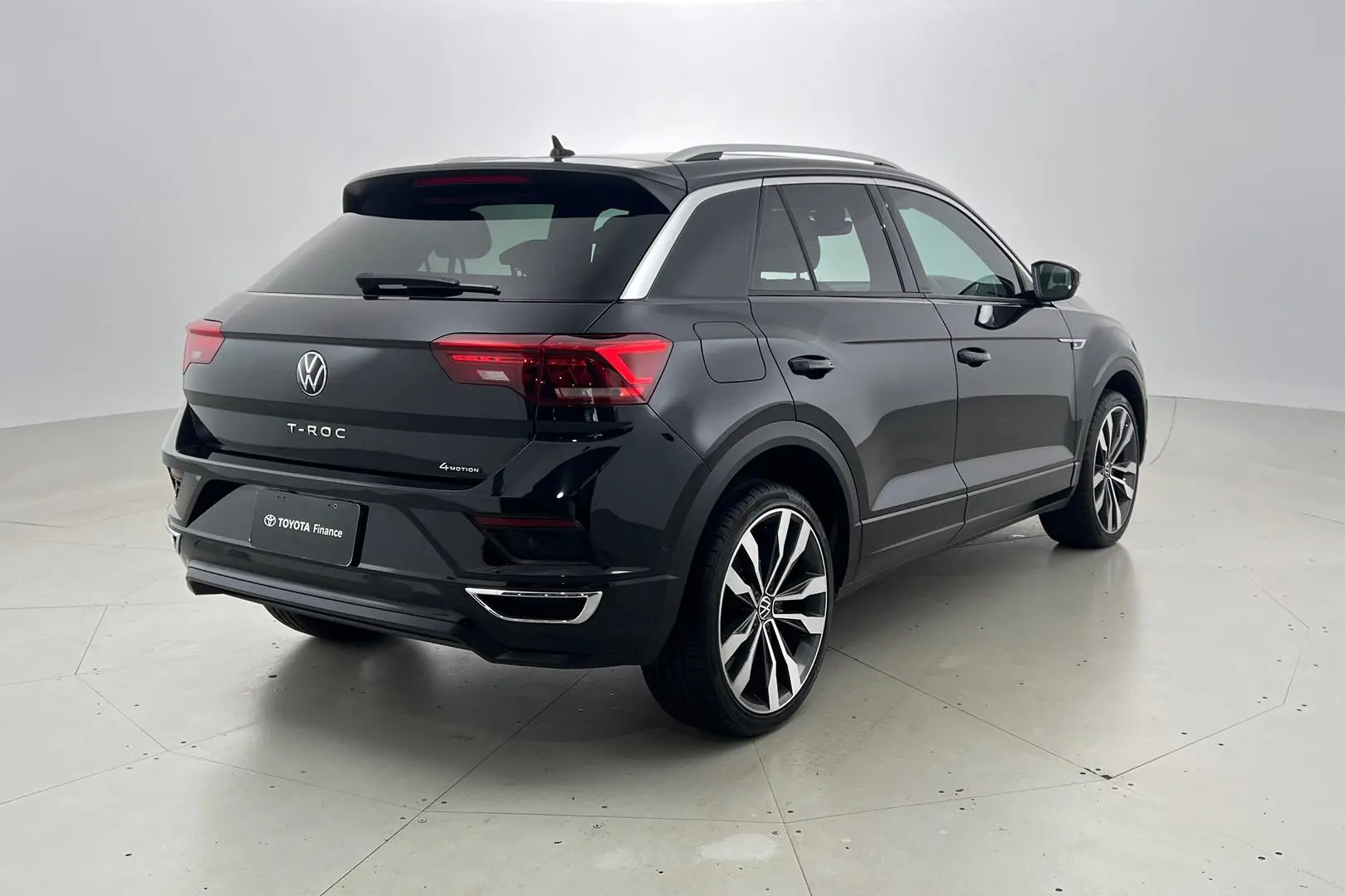 2021 Volkswagen T-Roc Gallery Image 4