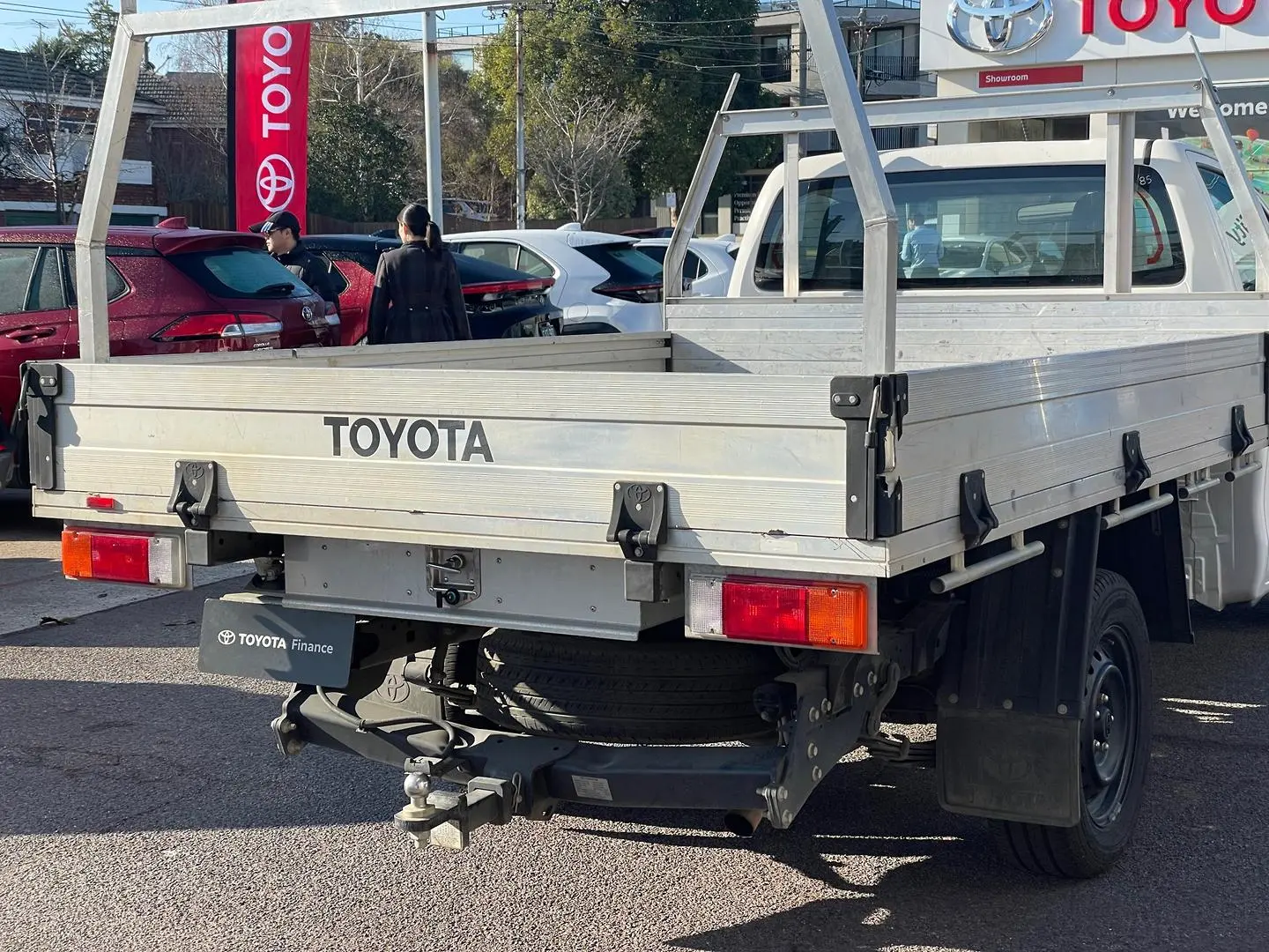 2017 Toyota Hilux Gallery Image 5