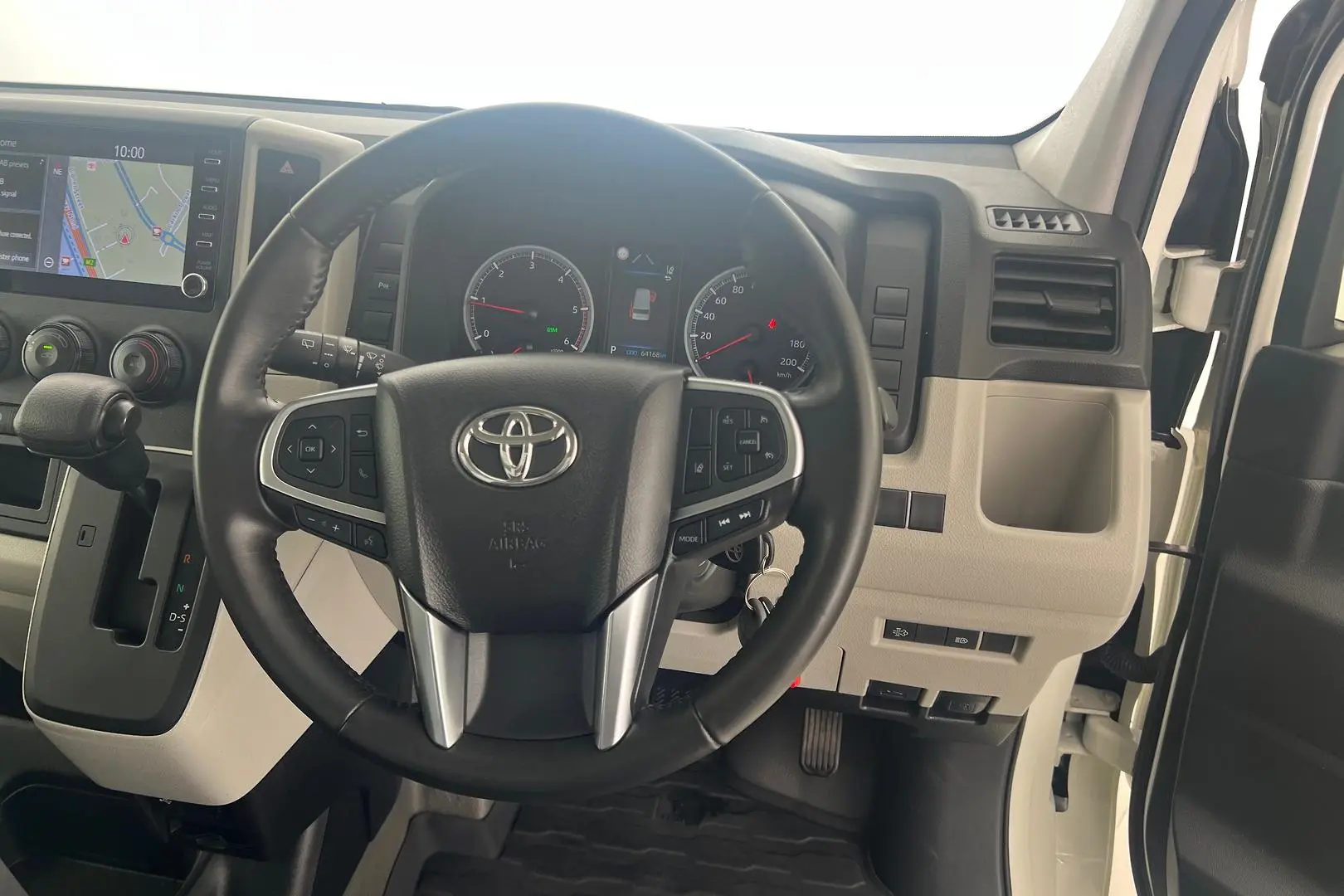 2021 Toyota Hiace Gallery Image 11