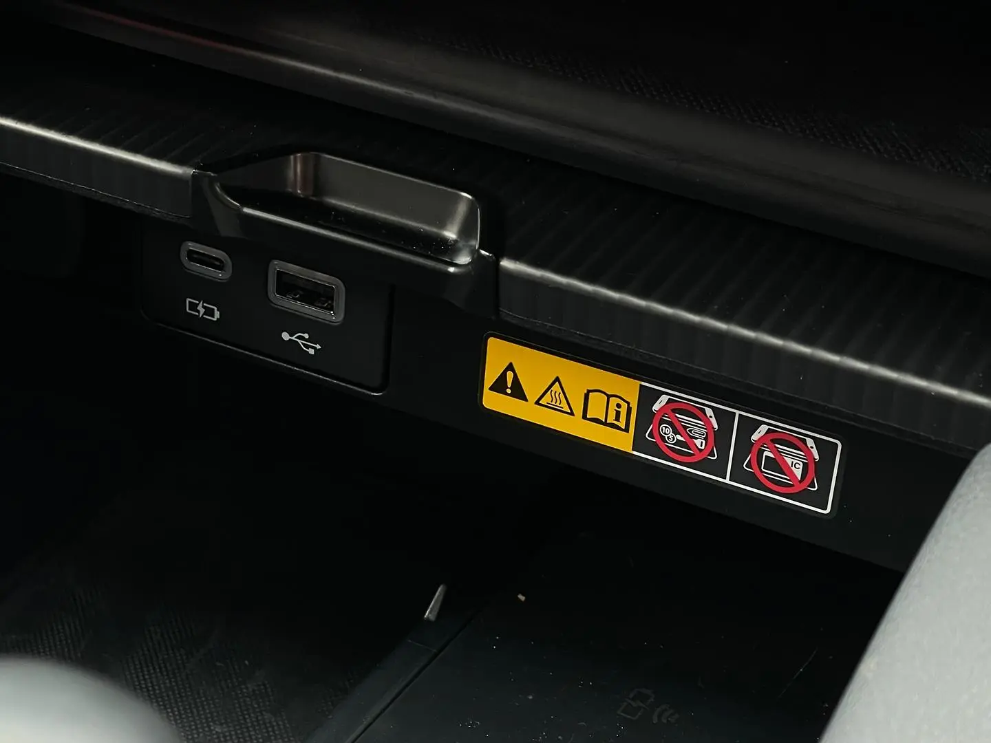 2024 Lexus RX Gallery Image 17