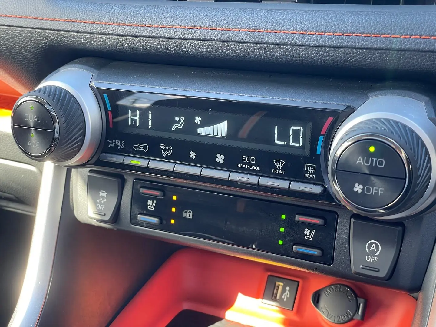 2023 Toyota RAV4 Gallery Image 19