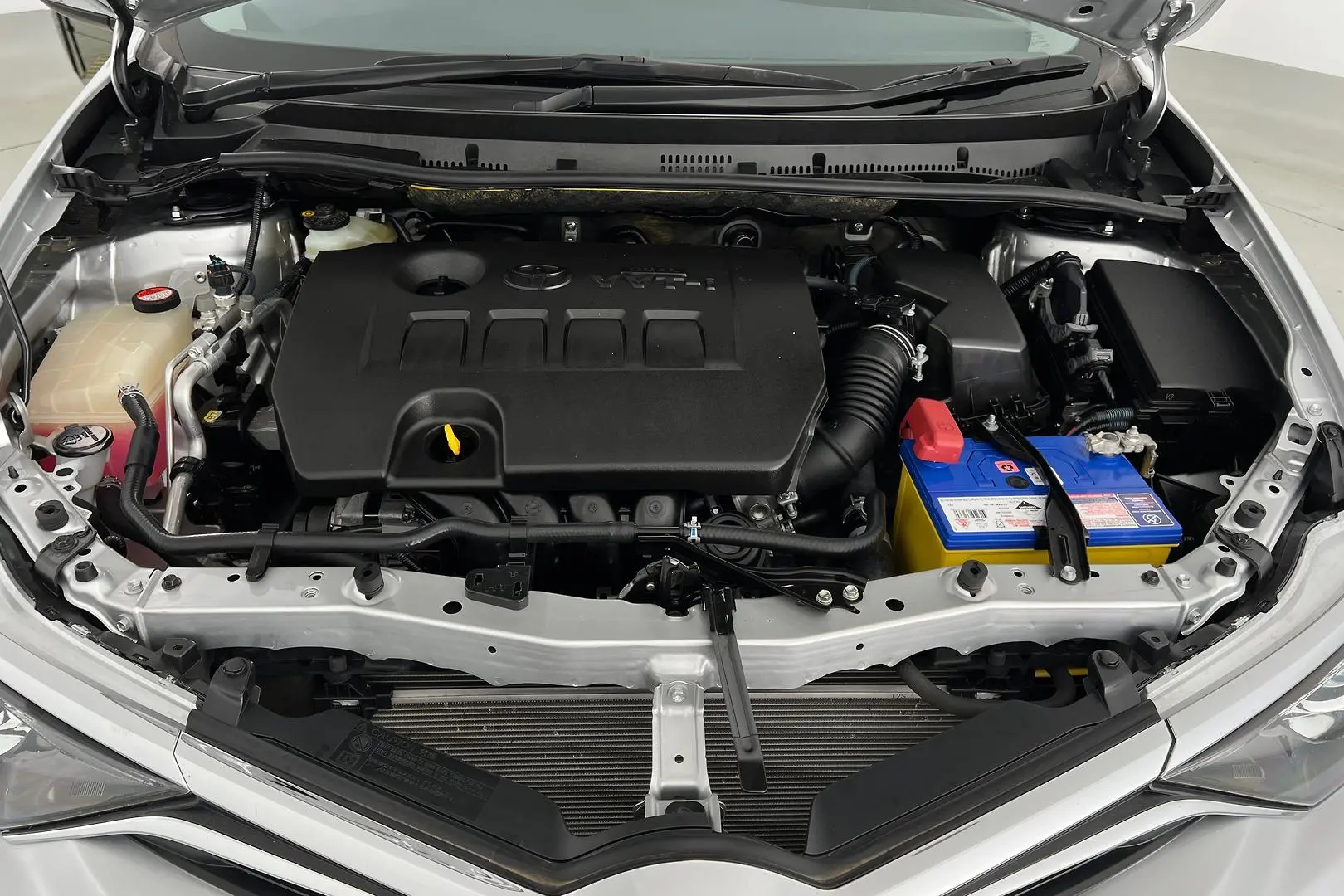 2016 Toyota Corolla Gallery Image 17