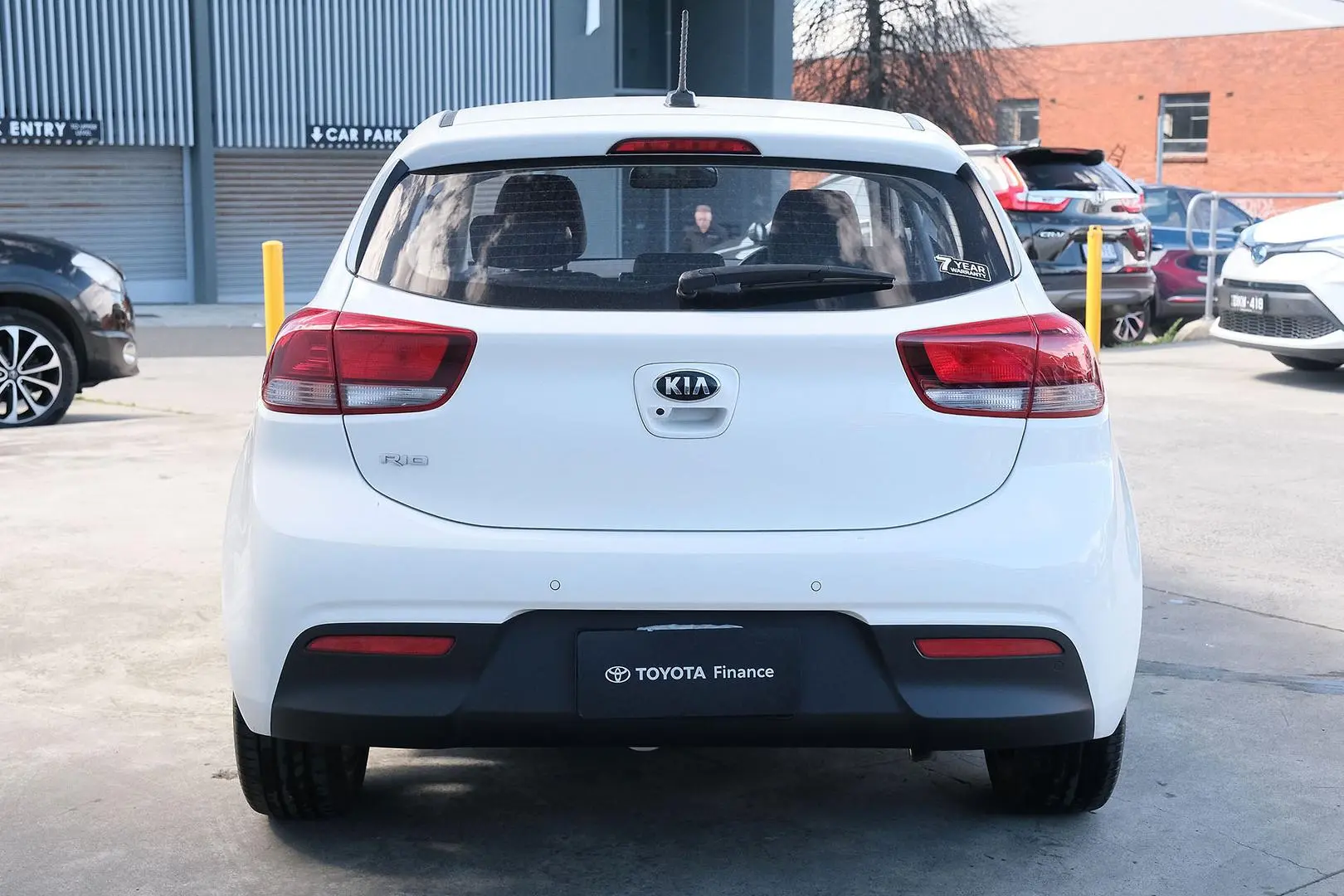2020 Kia Rio Gallery Image 4