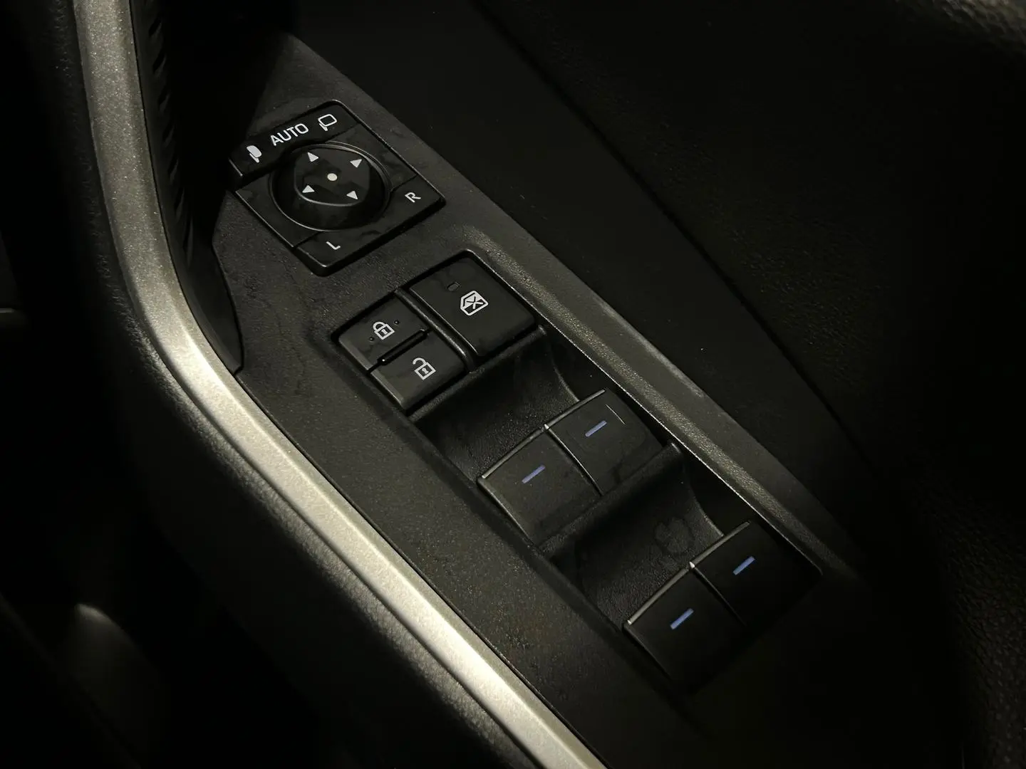 2024 Toyota RAV4 Gallery Image 28