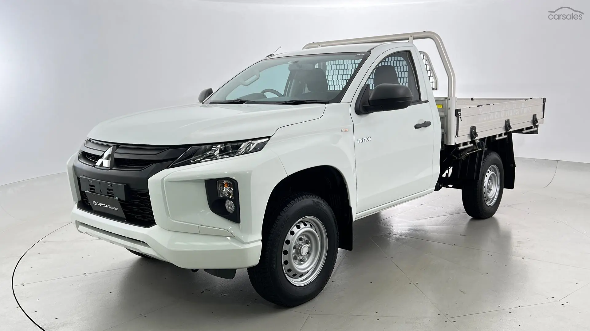 2019 Mitsubishi Triton Image 4
