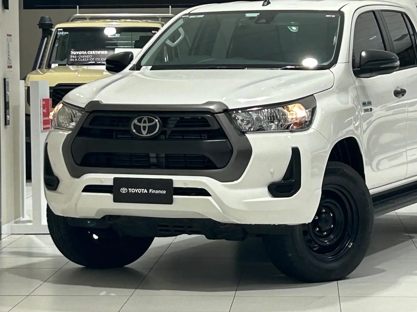 2021 Toyota Hilux Gallery Image 7