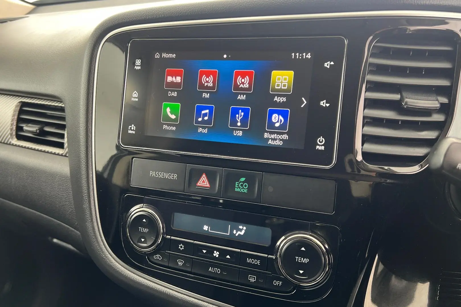 2017 Mitsubishi Outlander Gallery Image 18