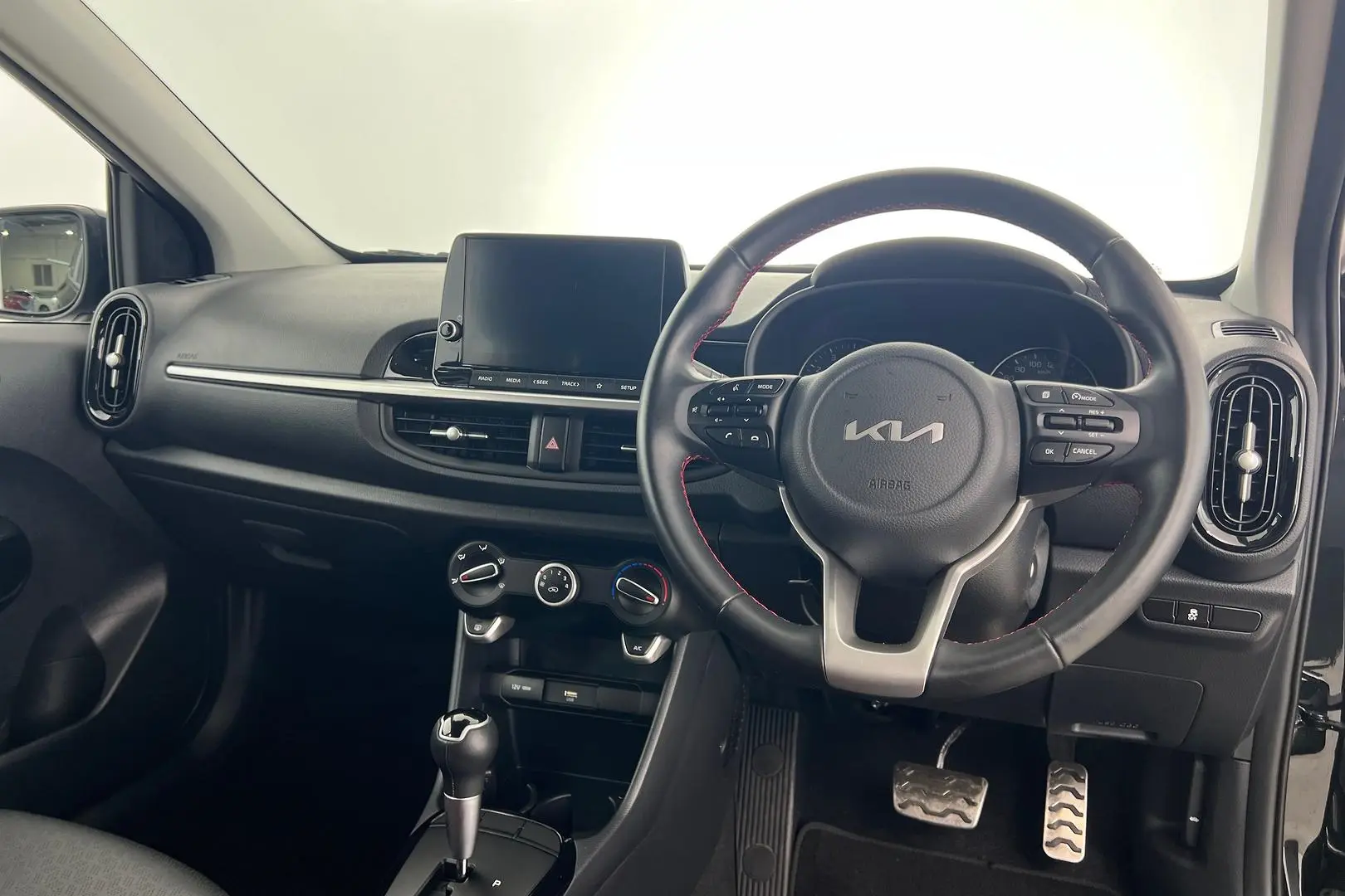 2023 Kia Picanto Gallery Image 12
