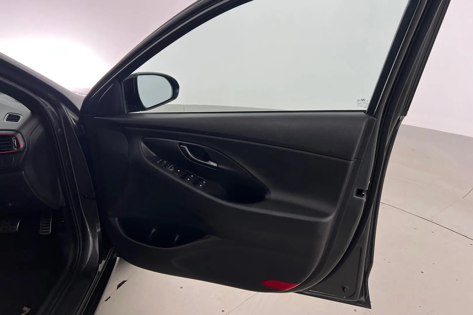 2021 Hyundai i30 Gallery Image 15