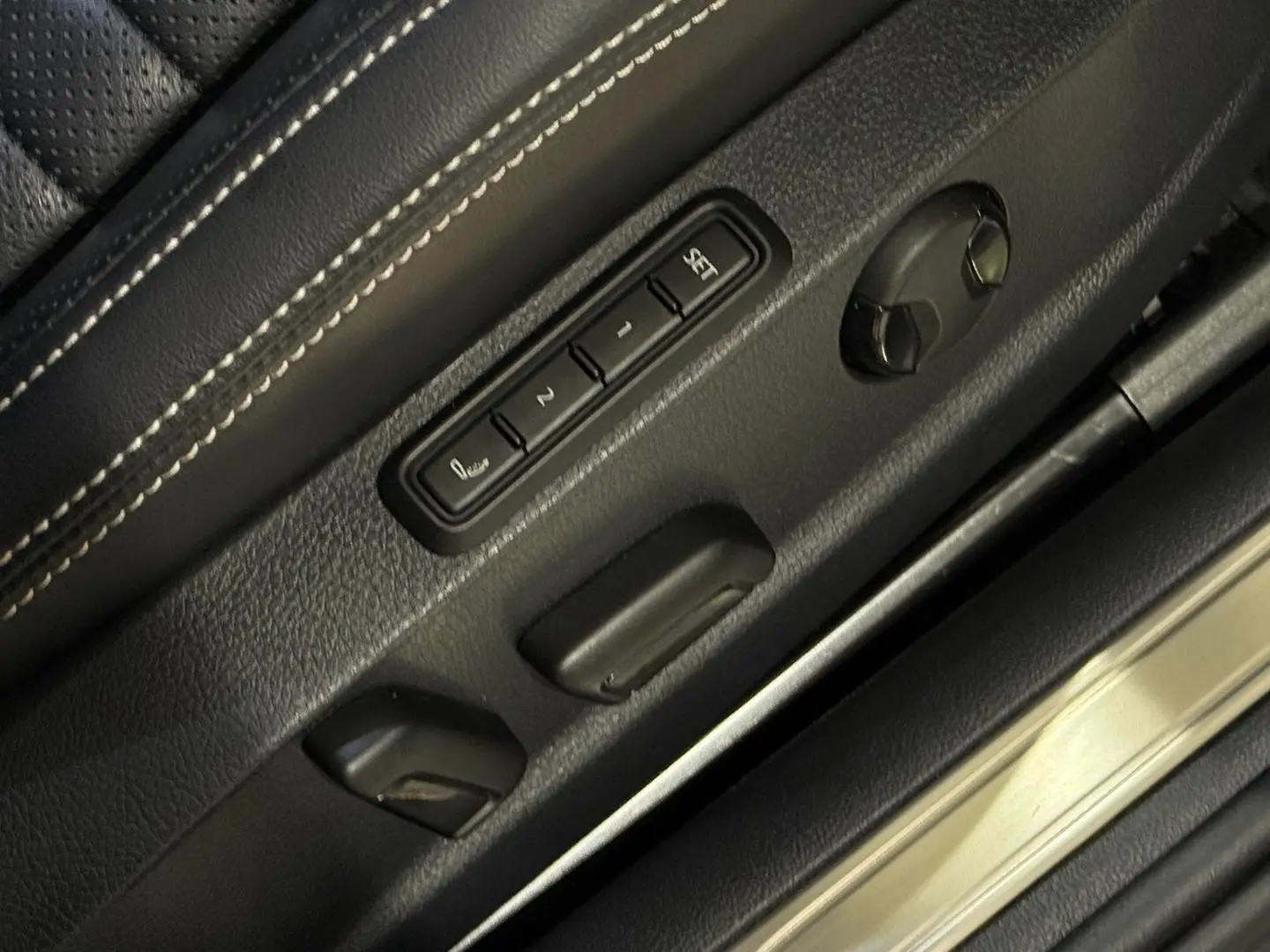 2022 Volkswagen Passat Gallery Image 19